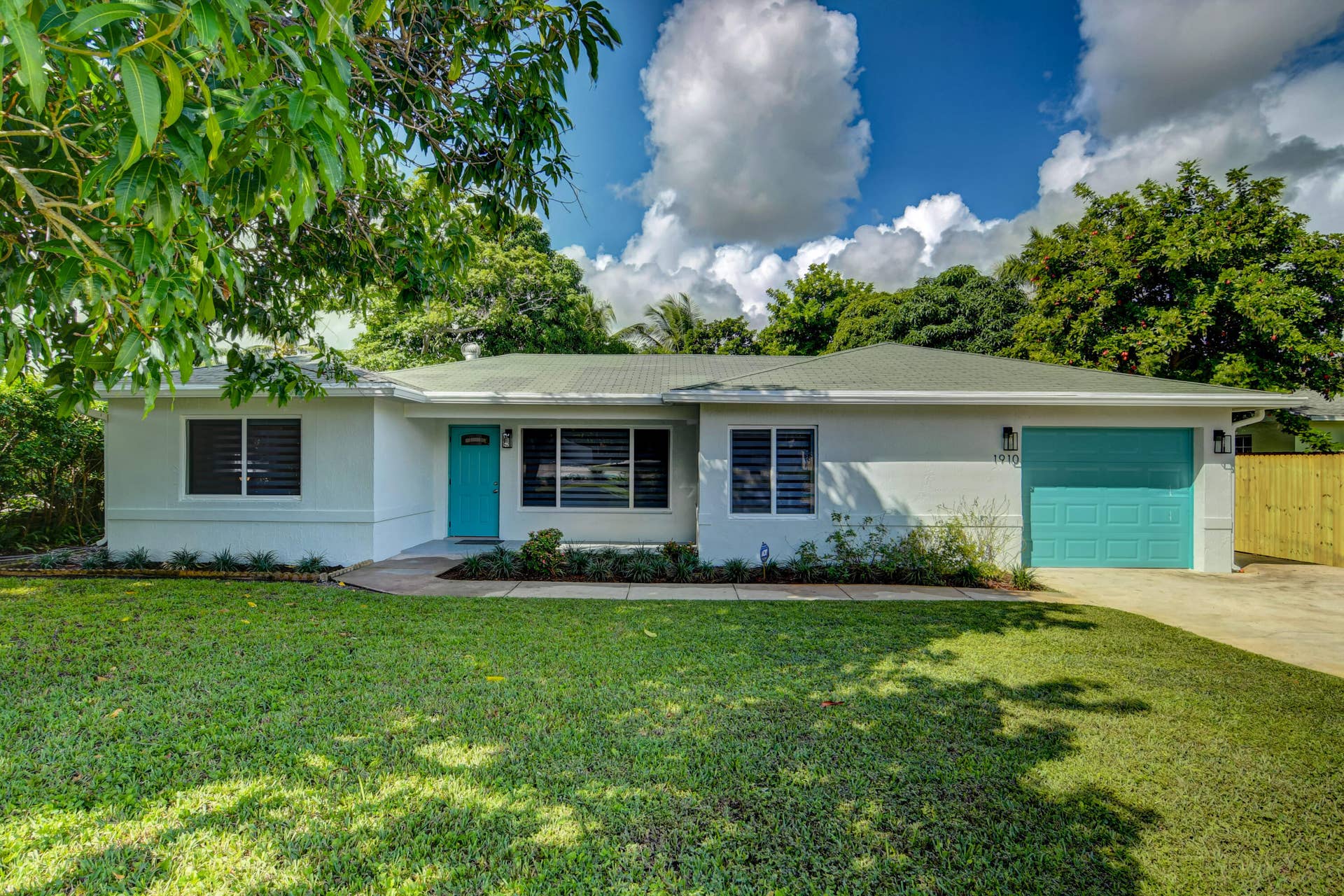 1910 NE 2nd Avenue, Delray Beach, FL 33444 06_dsc_8029_30_31_32_33