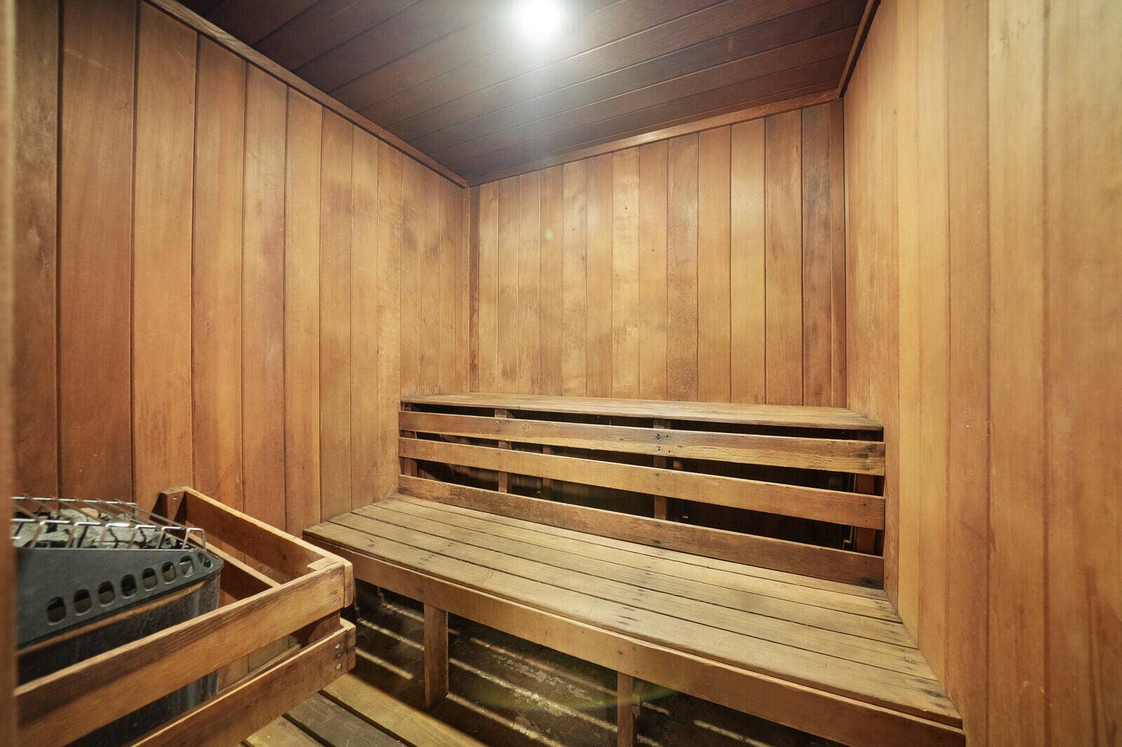 1060 NW 49th Court, Deerfield Beach, FL 33064 Sauna