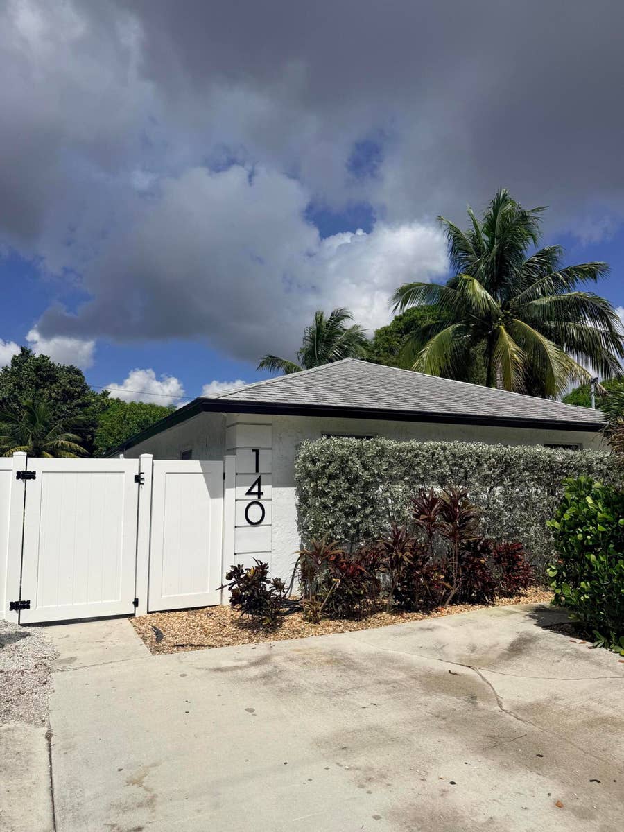 Property photo for 140 SW 5th Avenue, Delray Beach, FL