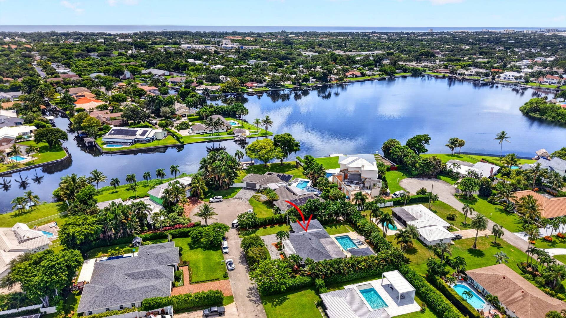 916 SW 36TH Court, Boynton Beach, FL 33435 73-web-or-mls-DJI_20260902122355_0851_D