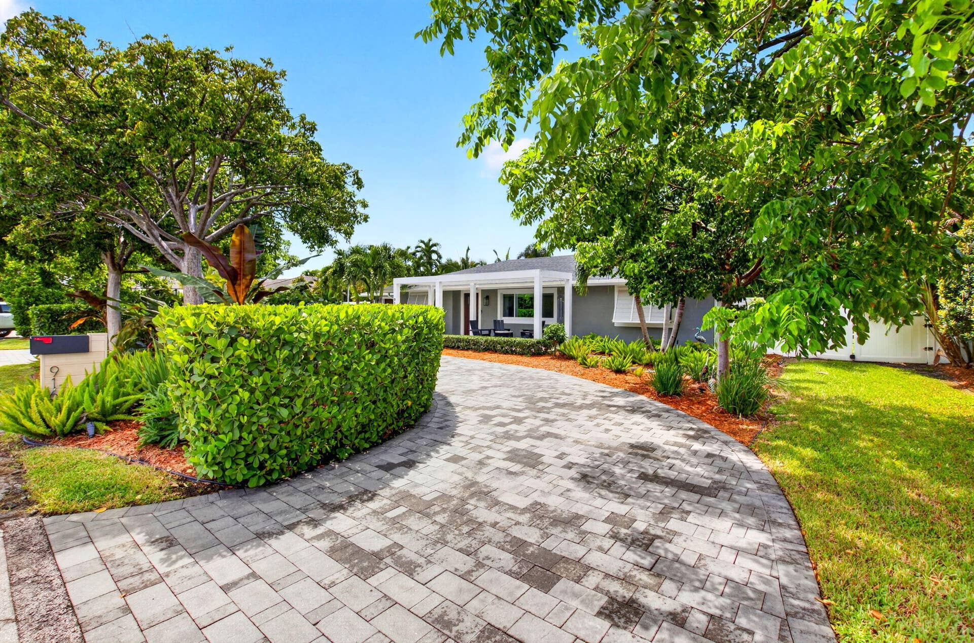 916 SW 36TH Court, Boynton Beach, FL 33435 3-web-or-mls-DSC_0595
