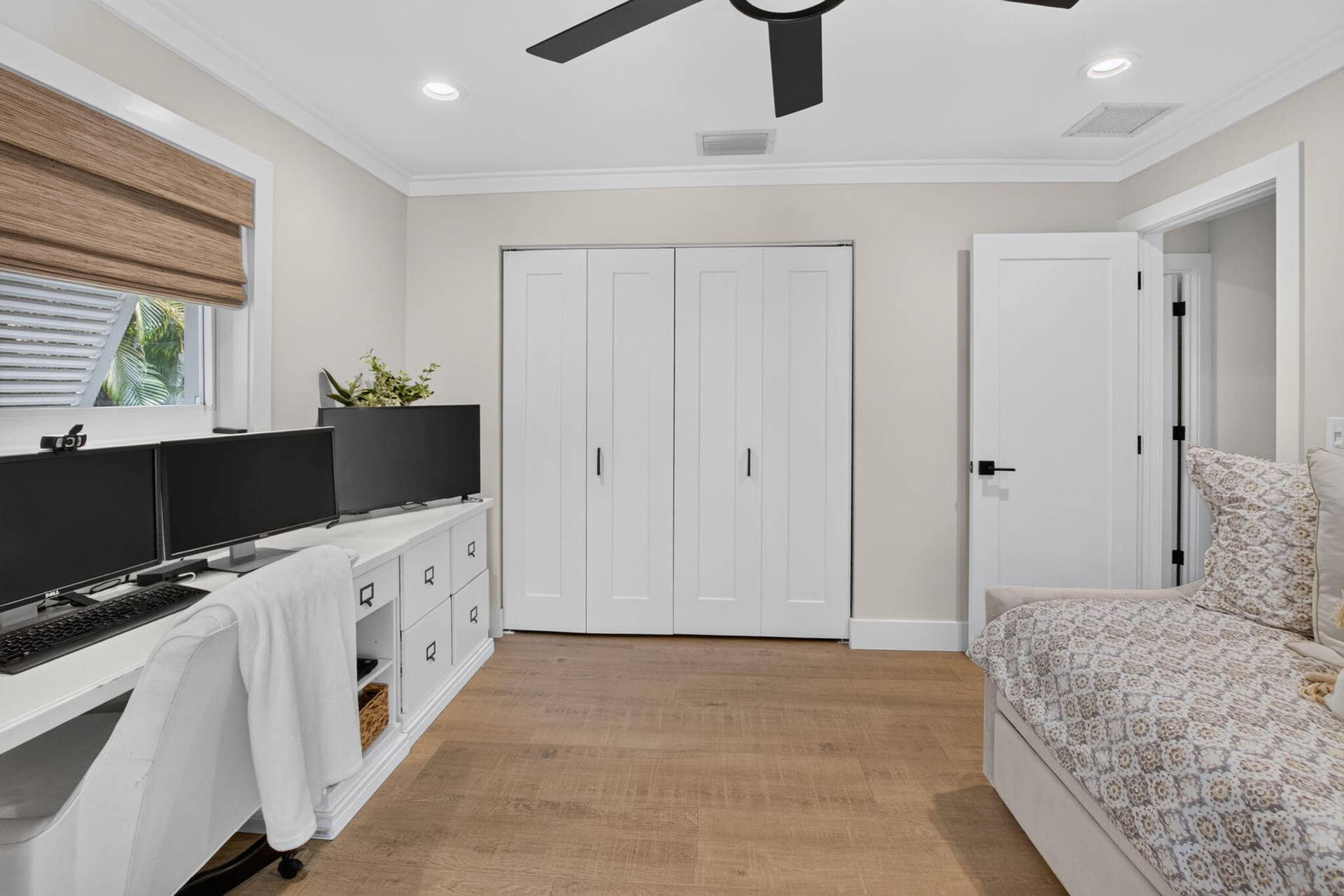 916 SW 36TH Court, Boynton Beach, FL 33435 39-web-or-mls-DSC_0810