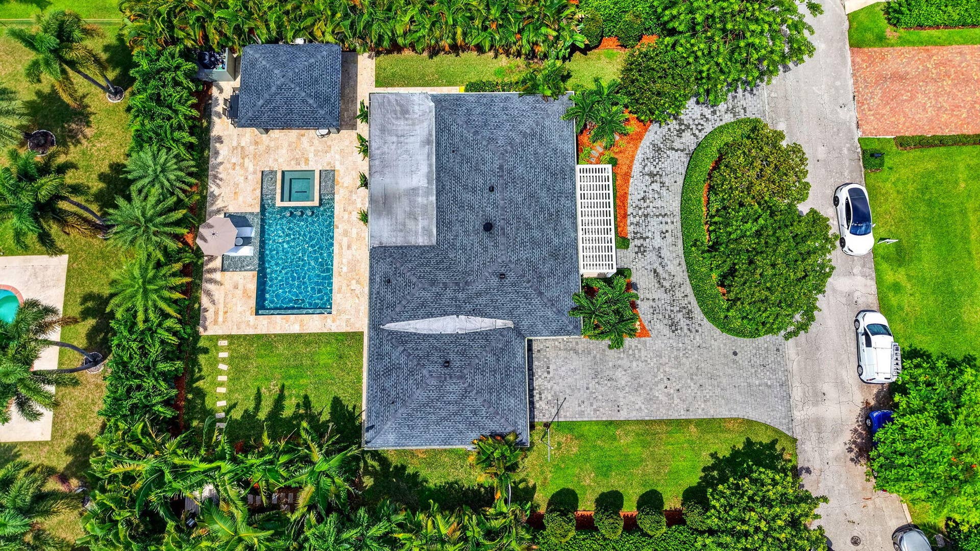 916 SW 36TH Court, Boynton Beach, FL 33435 79-web-or-mls-DJI_20260902122503_0887_D