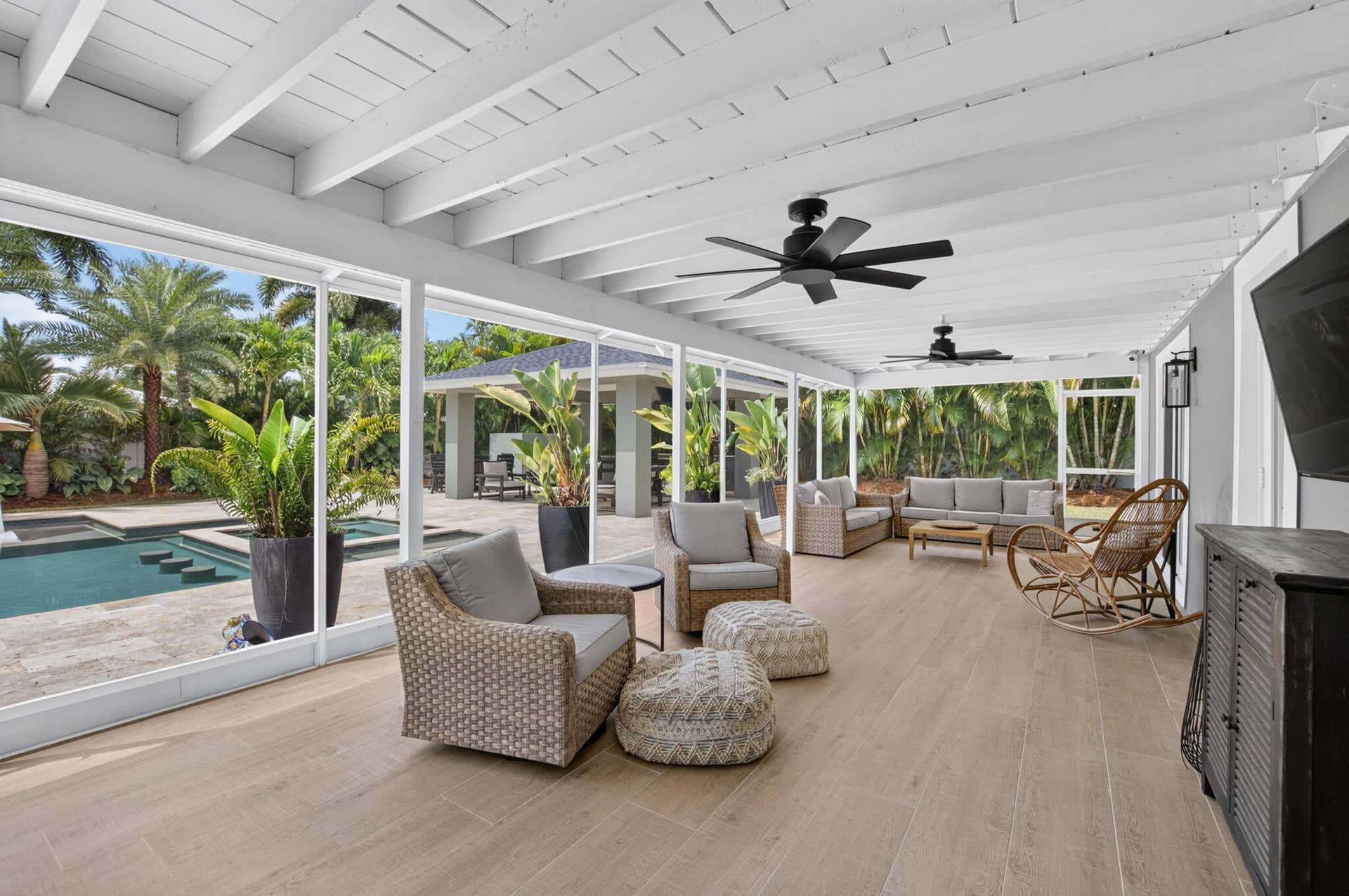 916 SW 36TH Court, Boynton Beach, FL 33435 43-web-or-mls-DSC_0570
