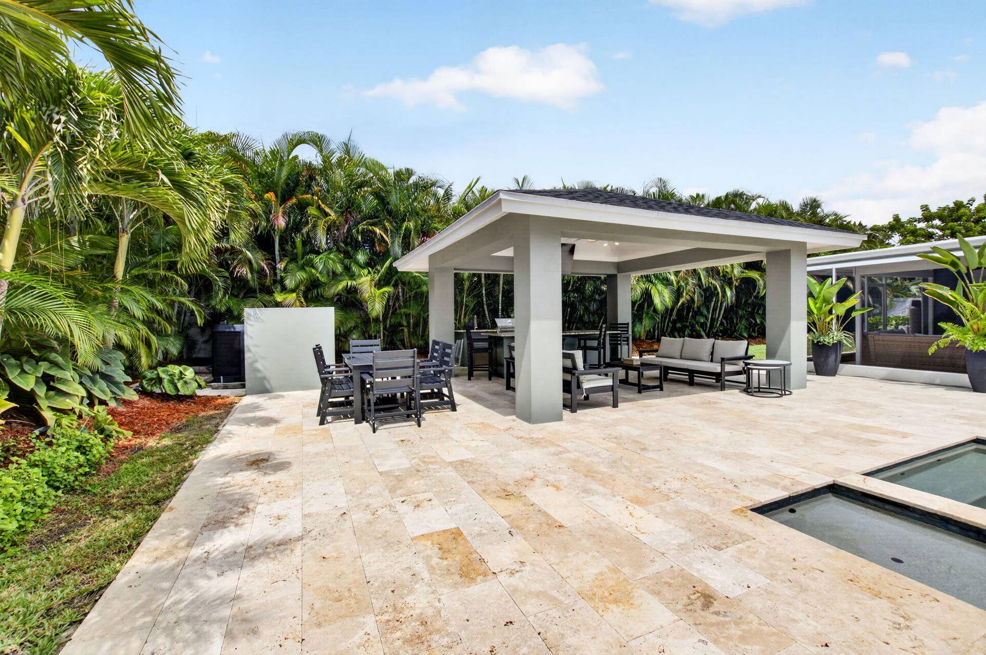 916 SW 36TH Court, Boynton Beach, FL 33435 61-web-or-mls-DSC_0509