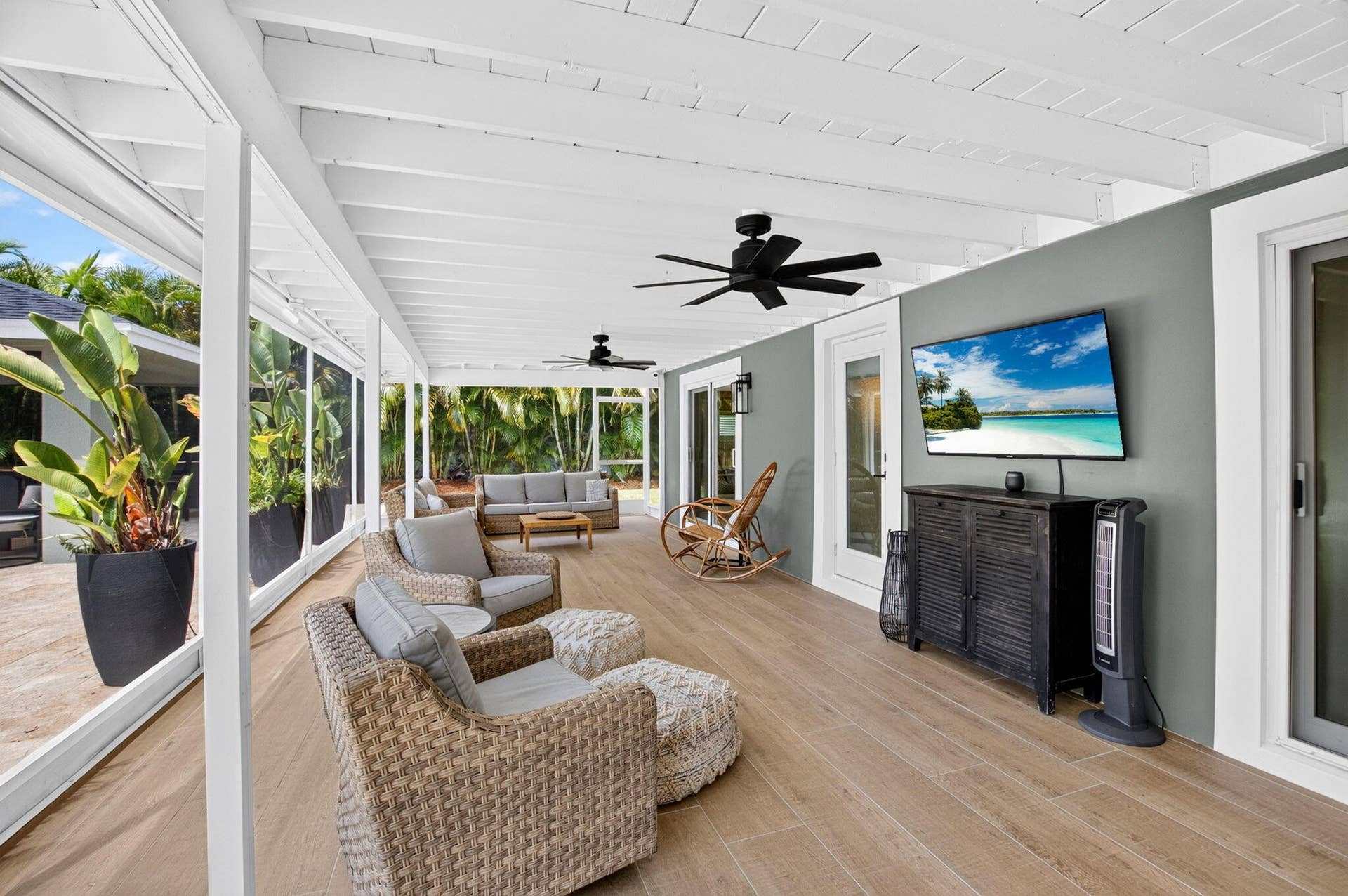 916 SW 36TH Court, Boynton Beach, FL 33435 42-web-or-mls-DSC_0564