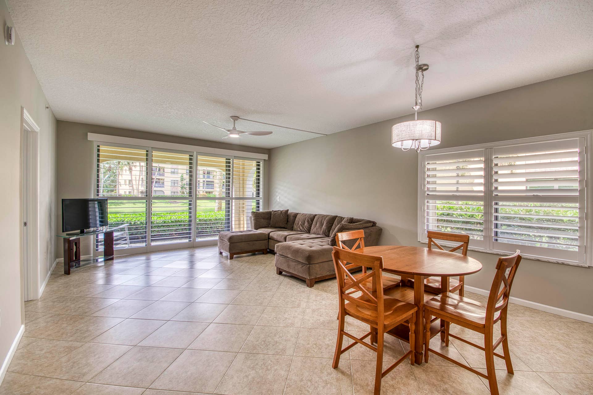 800 Uno Lago Drive, #105, Juno Beach, FL 33408 _IMG8807_HDR