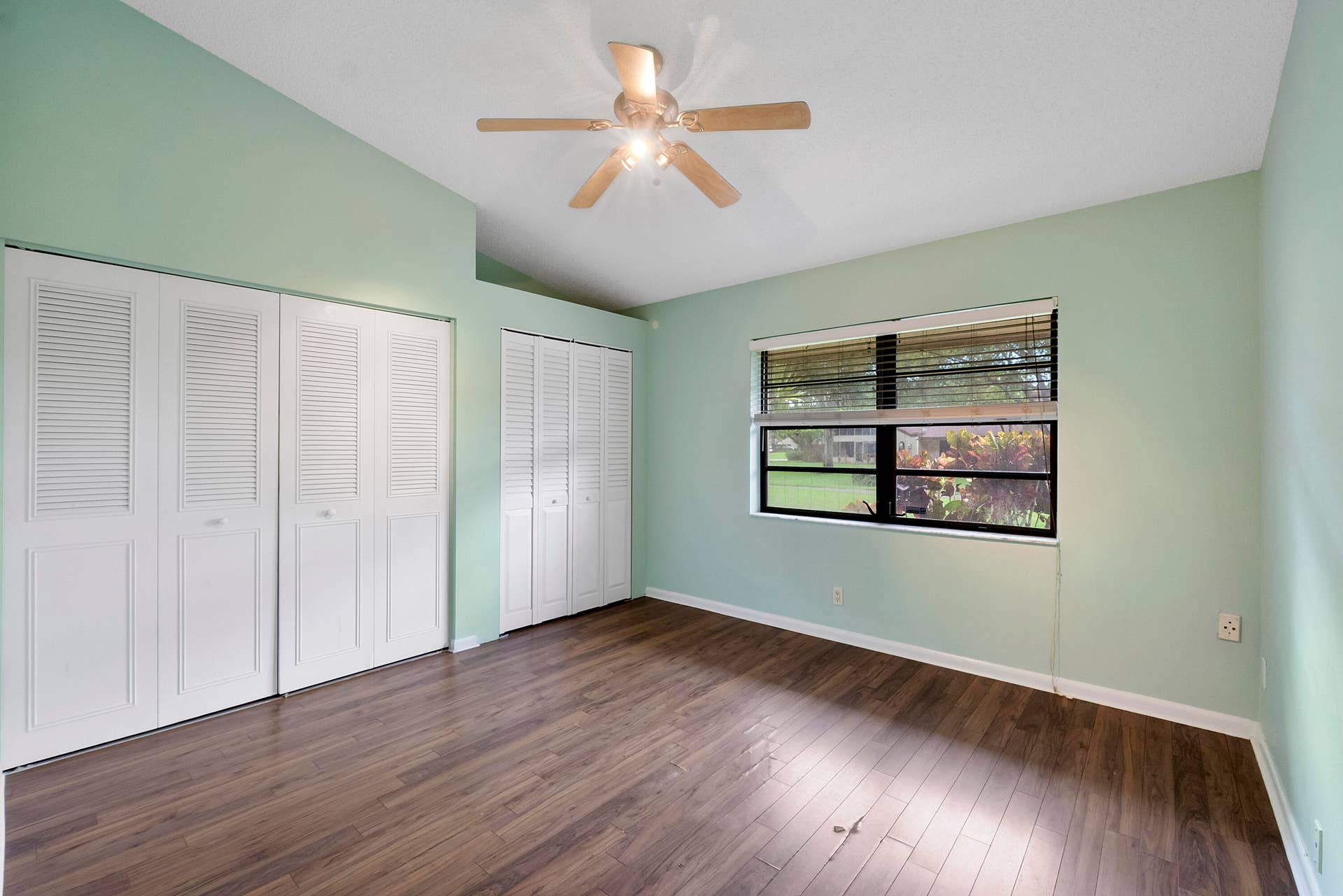 22686 Vistawood Way_024