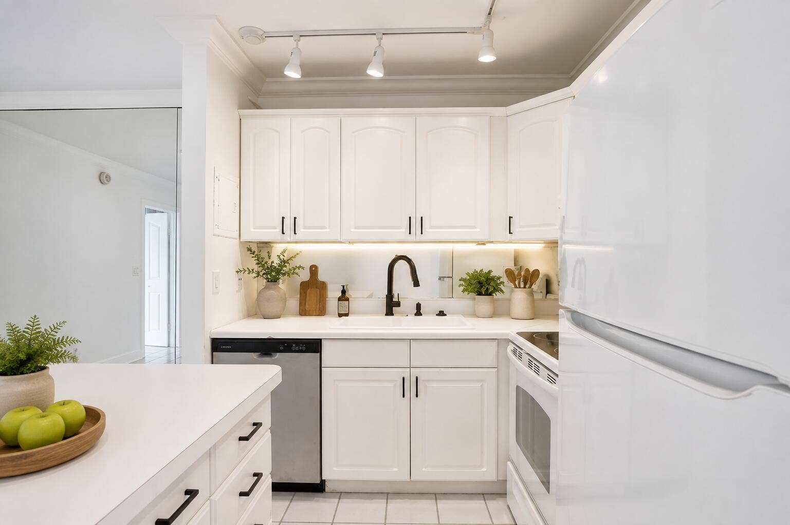 1407 NE 56TH Street, #309, Fort Lauderdale, FL 33334 ChatGPT Image Sep 3, 2026, 10_25_36 AM