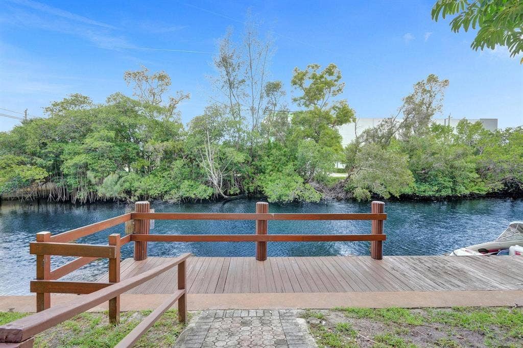 1407 NE 56TH Street, #309, Fort Lauderdale, FL 33334 GetMedia (2)