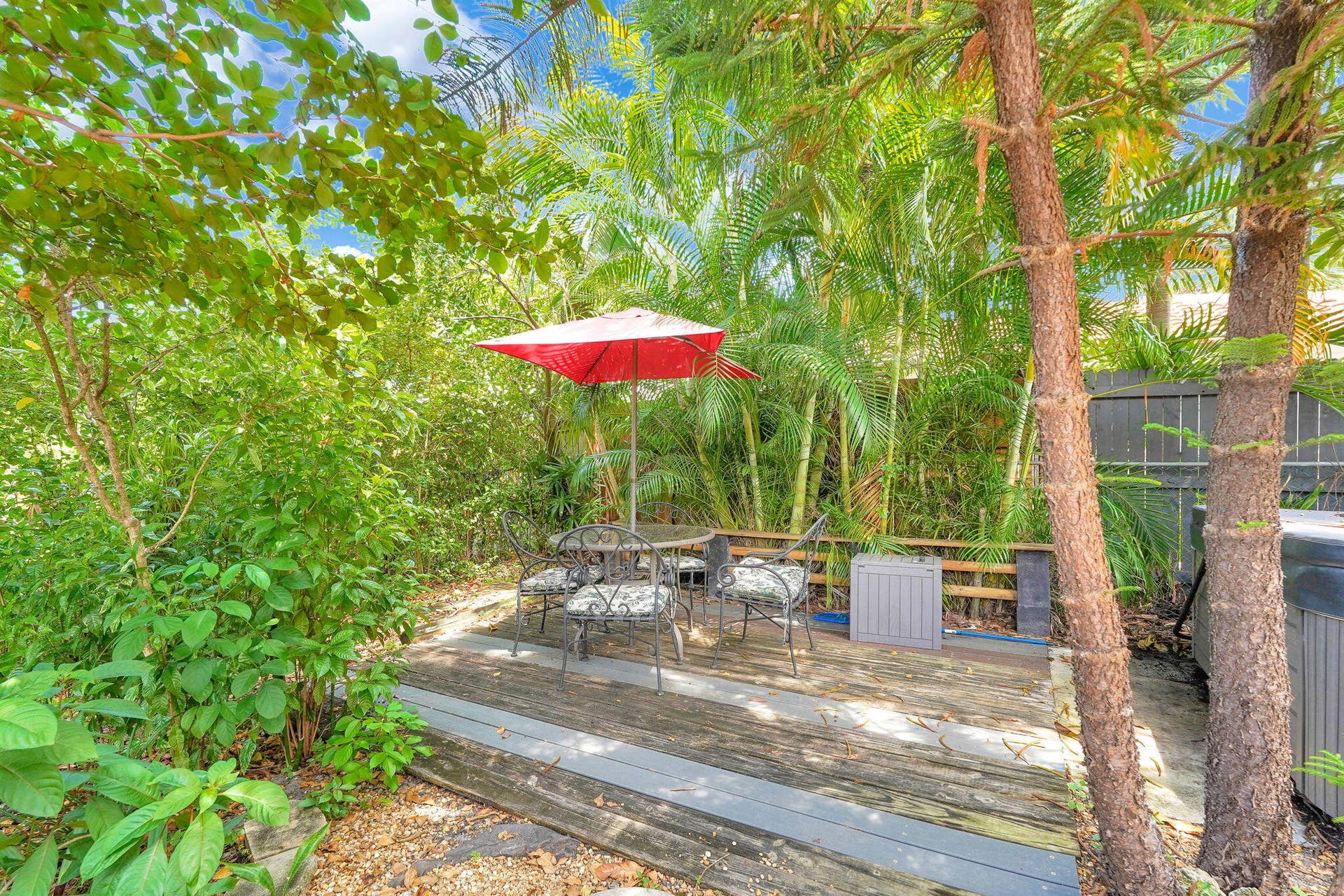 300 S Riverside Drive, Pompano Beach, FL 33062 46-web-or-mls-DSC05526