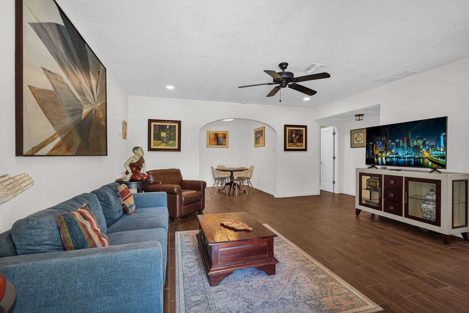 300 S Riverside Drive, Pompano Beach, FL 33062 14-web-or-mls-DSC05896