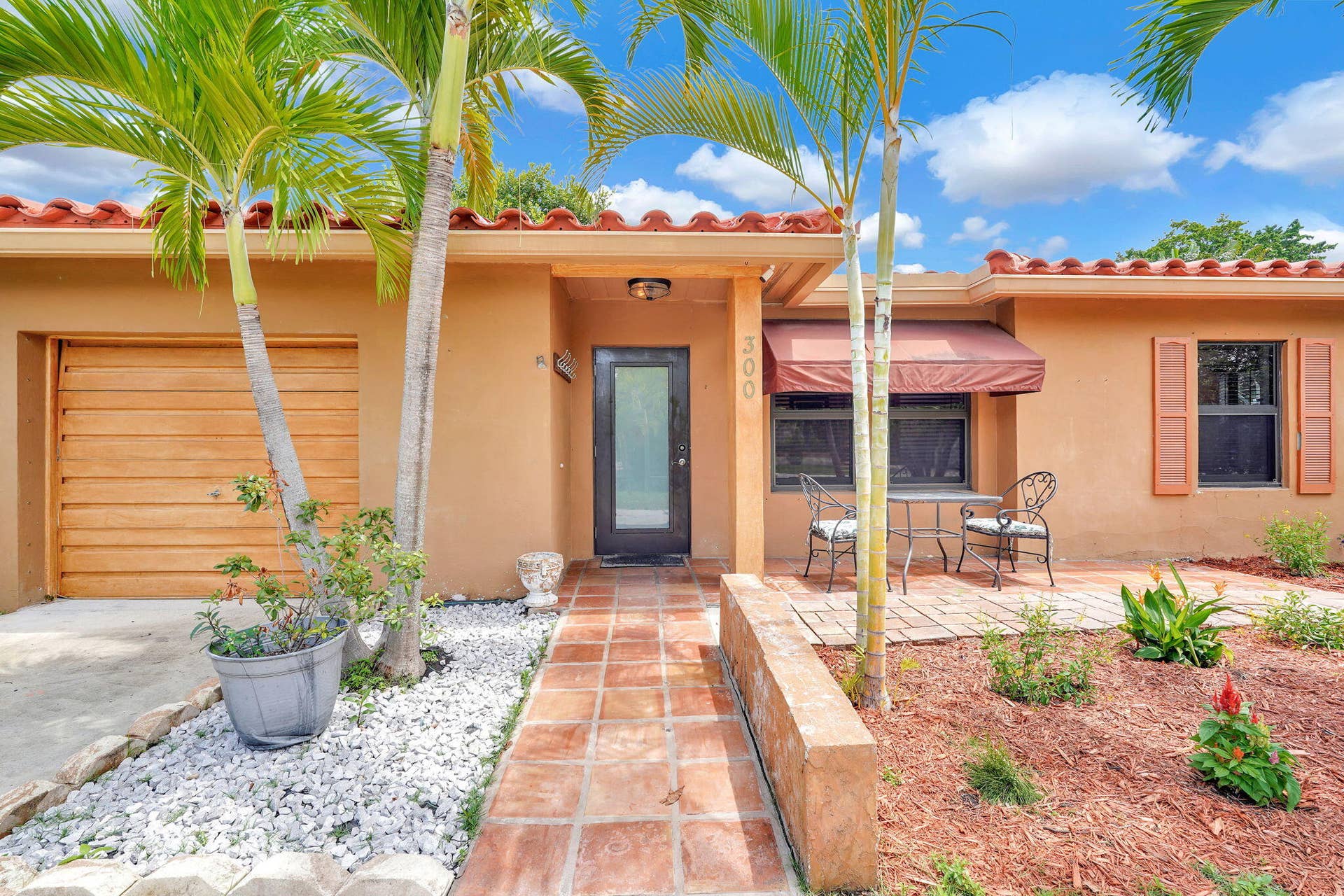 300 S Riverside Drive, Pompano Beach, FL 33062 40-web-or-mls-DSC05365