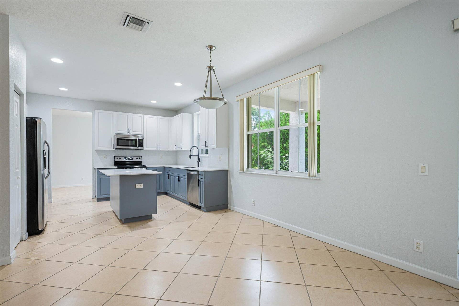 14-890 Hawthorn Terrace, Weston-20