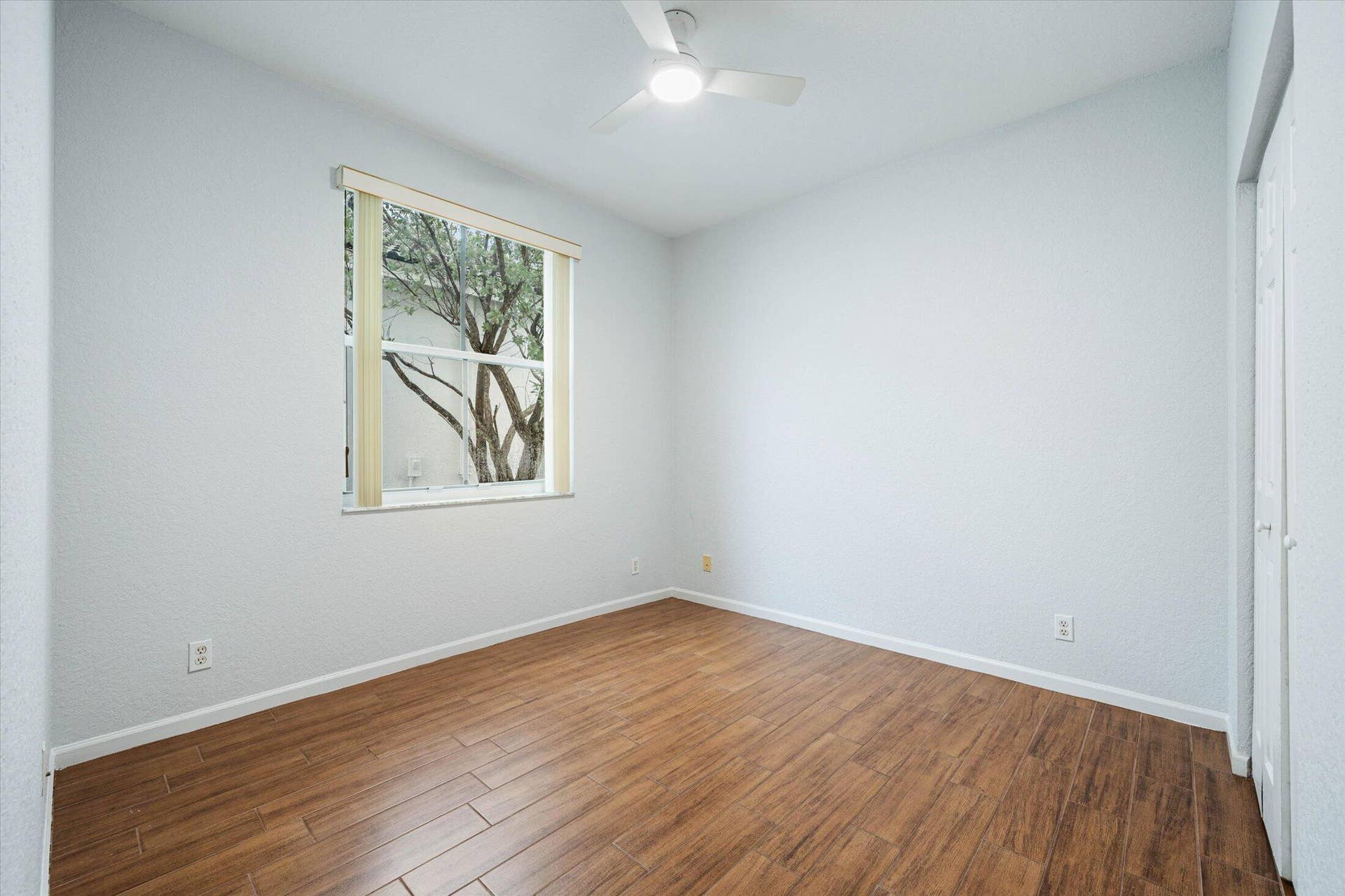19-890 Hawthorn Terrace, Weston-24