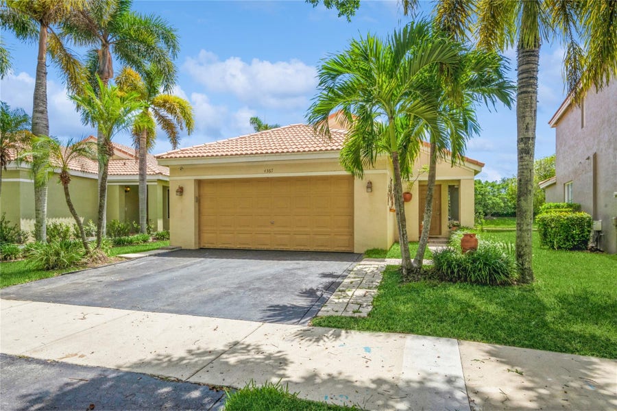 Property photo for 4367 DOGWOOD Circle, Weston, FL