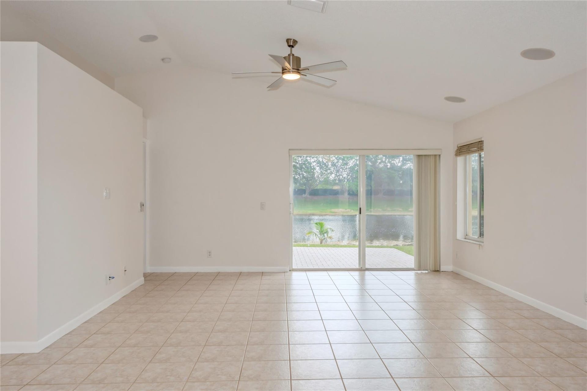 4367 DOGWOOD Circle, Weston, Weston, FL 33331 Photo 4