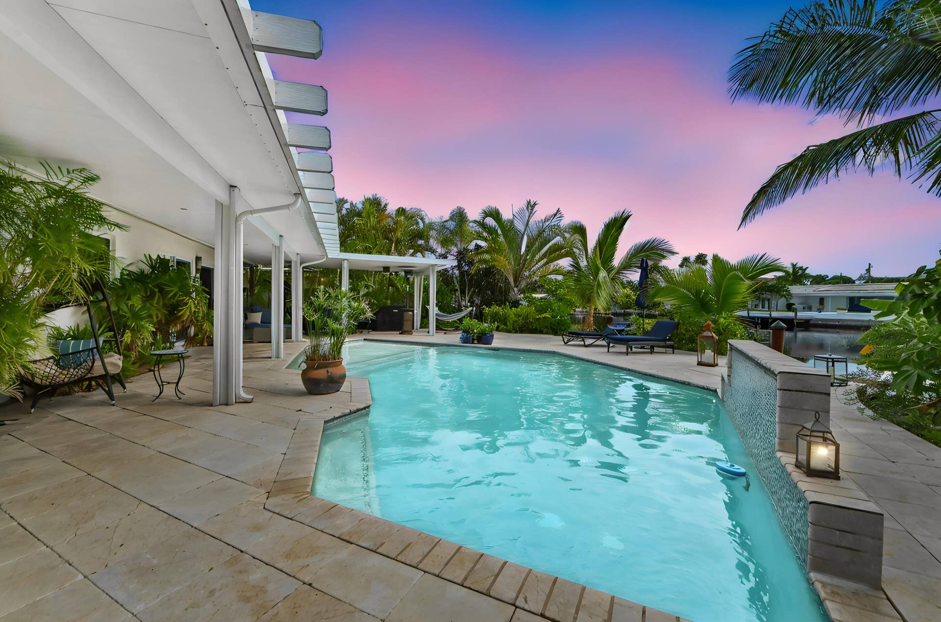 1513 NE 28th Drive, Wilton Manors, FL 33334 28-pool-01_TW