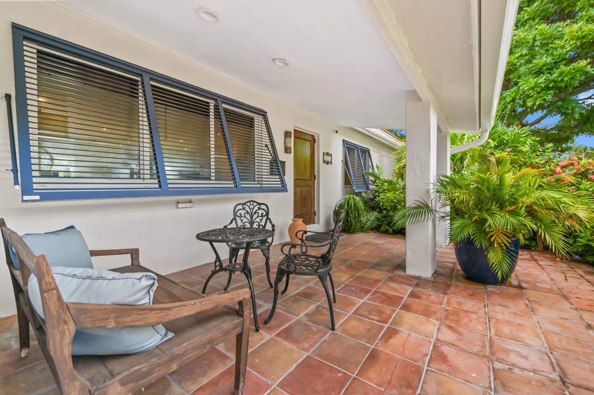 1513 NE 28th Drive, Wilton Manors, FL 33334 03 Front 03