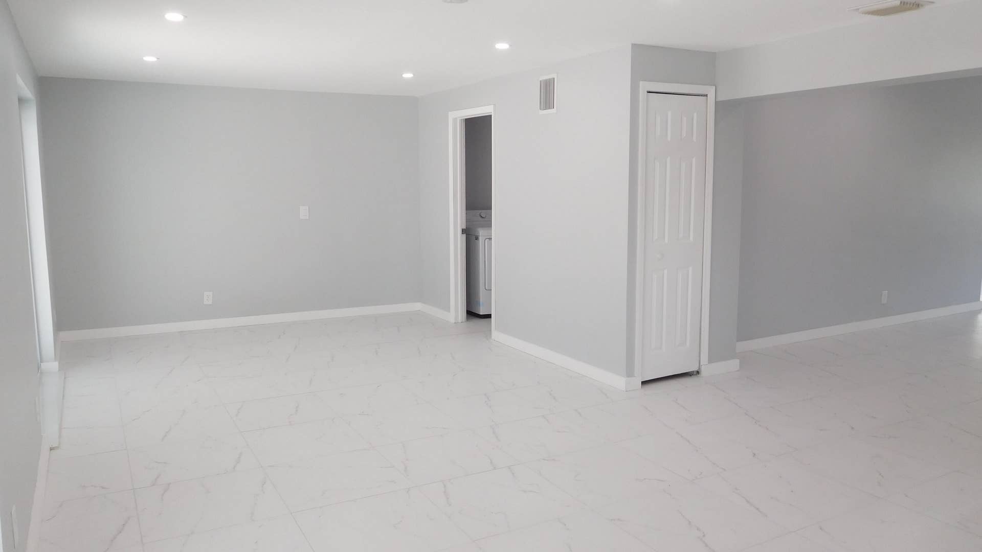 258 NE 22ND Street, Delray Beach, FL 33444 Family room