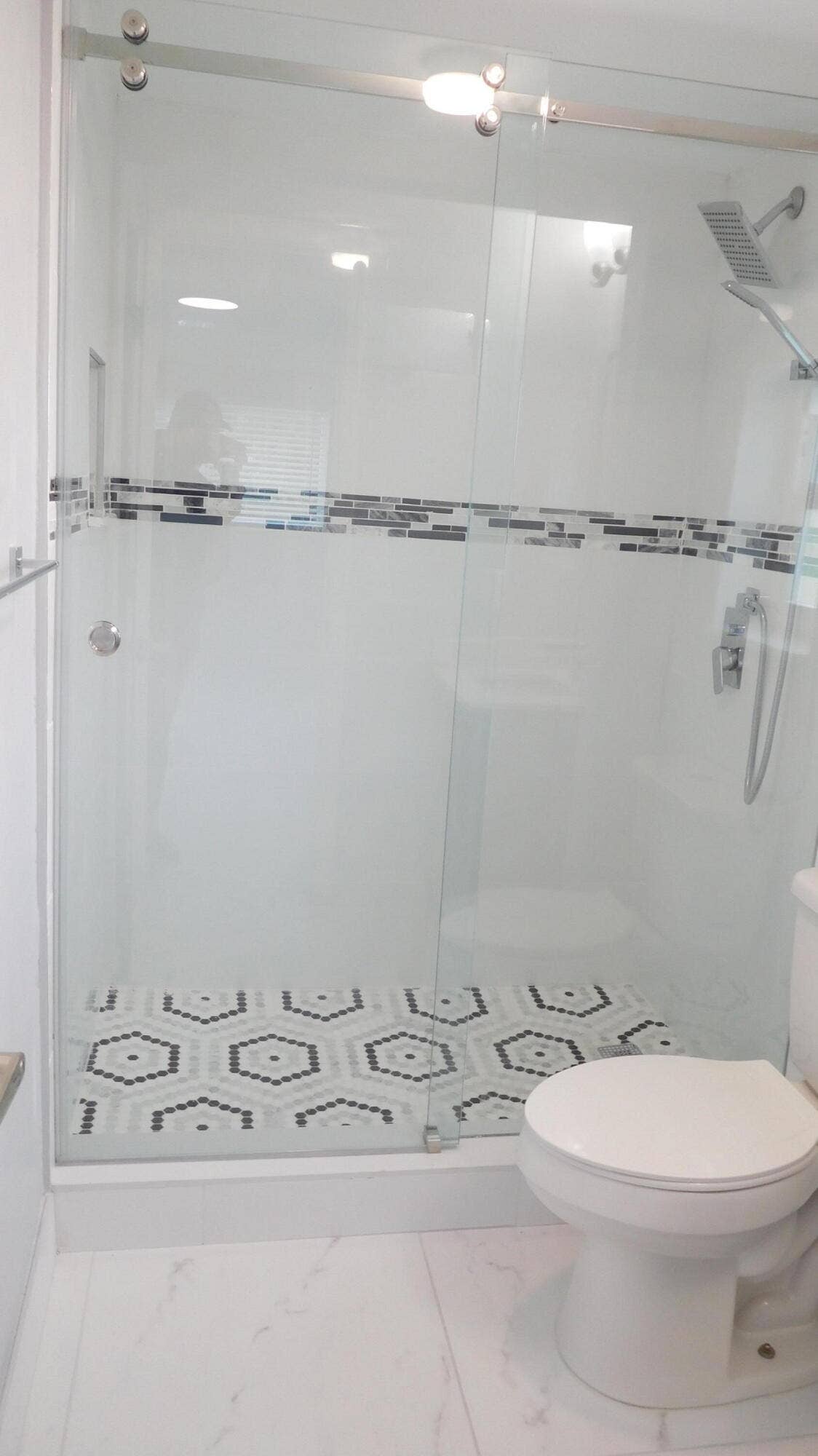 258 NE 22ND Street, Delray Beach, FL 33444 Principal bathroom