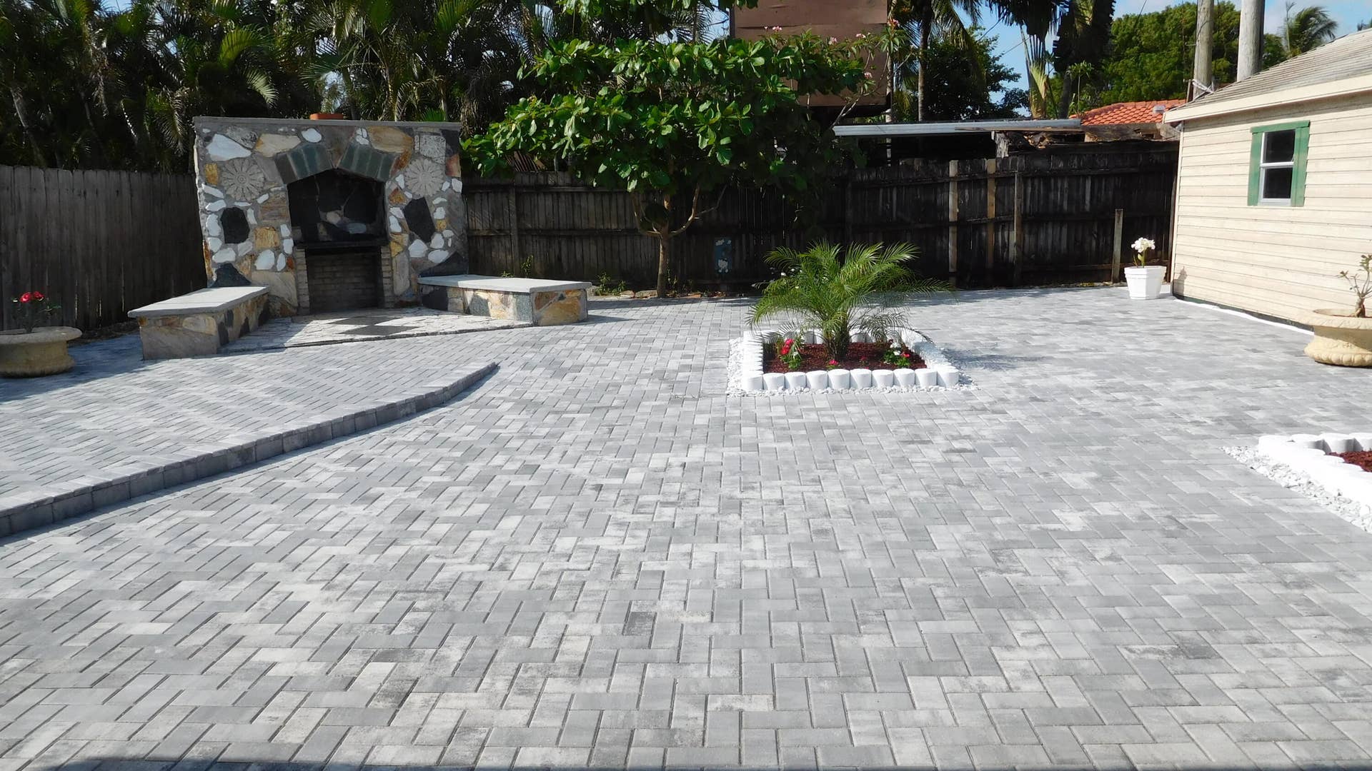 258 NE 22ND Street, Delray Beach, FL 33444 Back patio