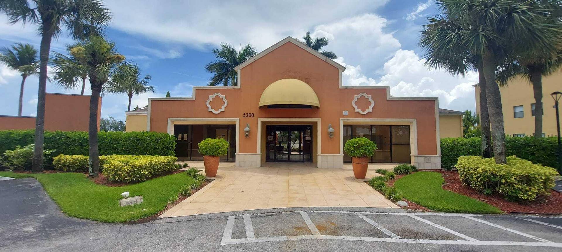 5200 NW 31ST Avenue, #138, Fort Lauderdale, Fort Lauderdale, FL 33309 Mail room
