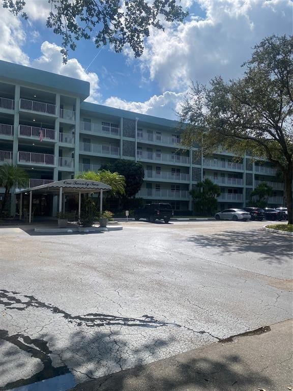 802 Cypress Grove Lane, #408, Pompano Beach, FL 33069 Photo 2