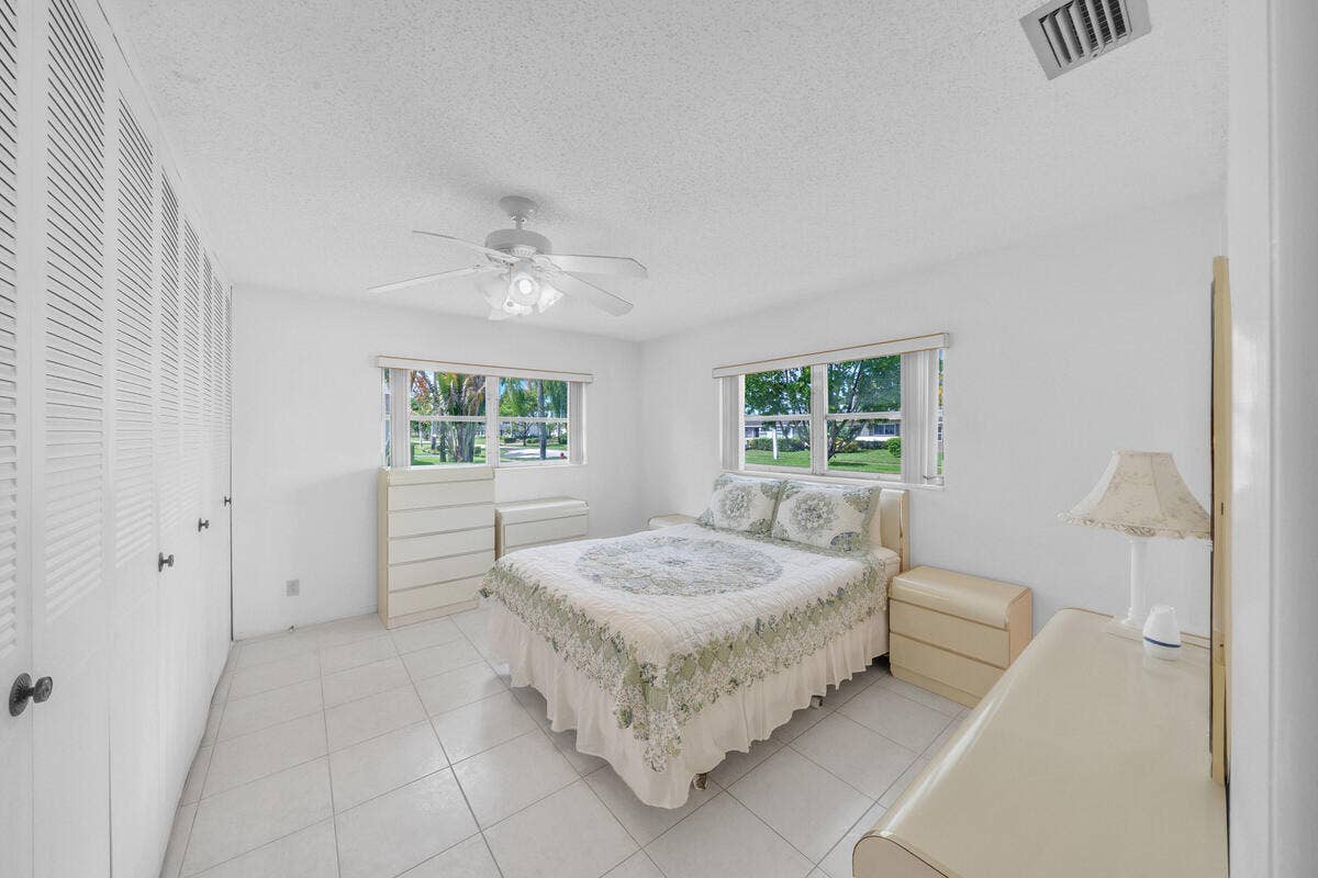 10 Bedroom (2)