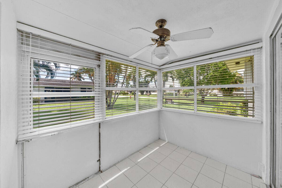 4 Patios (2)