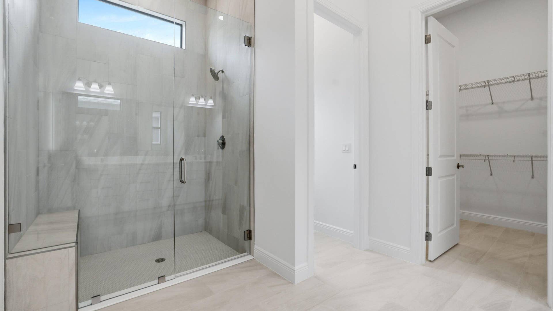 12965 SW LEOPOLD Way, Port St Lucie, FL 34987 Owner's Bath