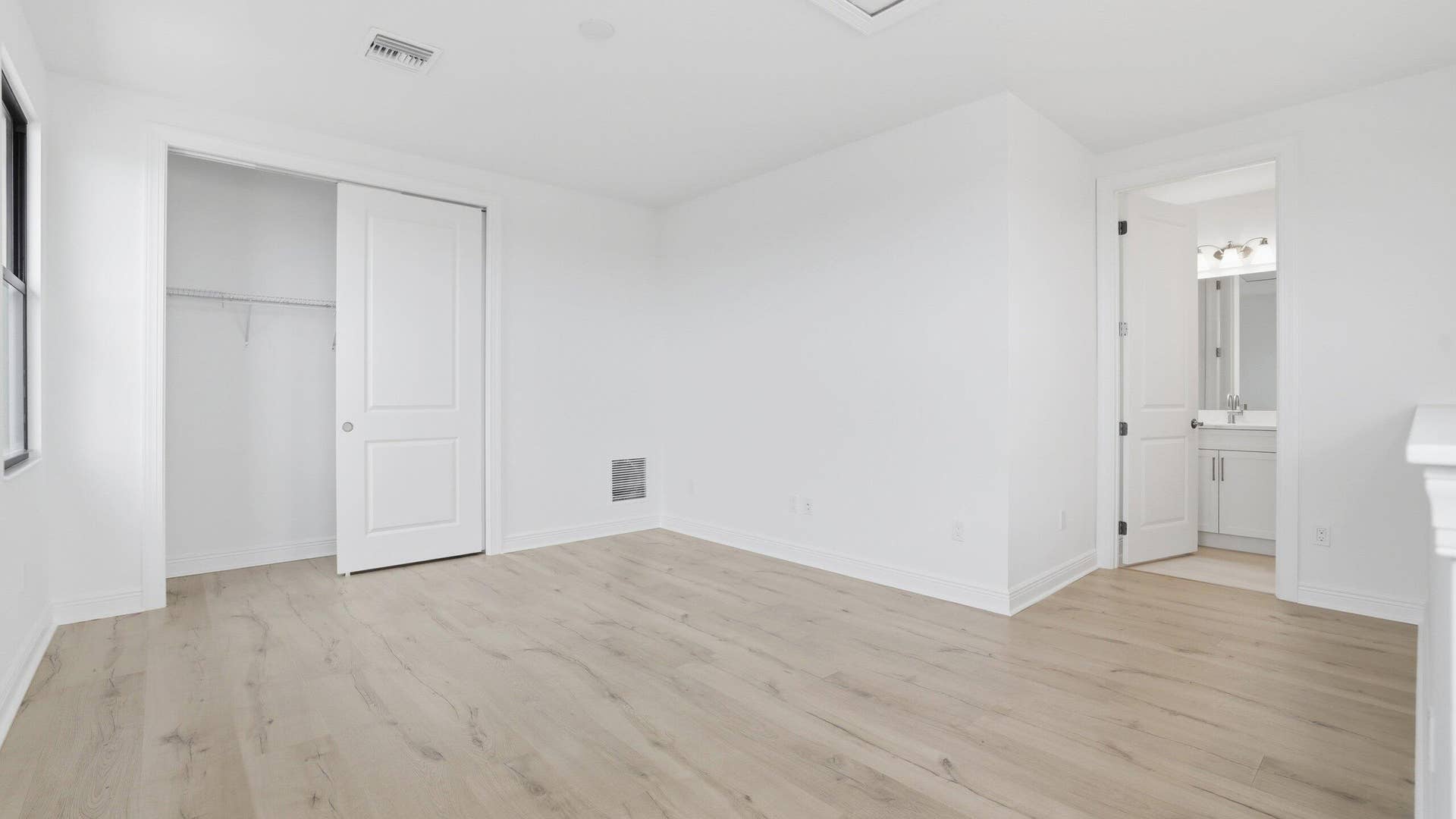 12965 SW LEOPOLD Way, Port St Lucie, FL 34987 Bonus