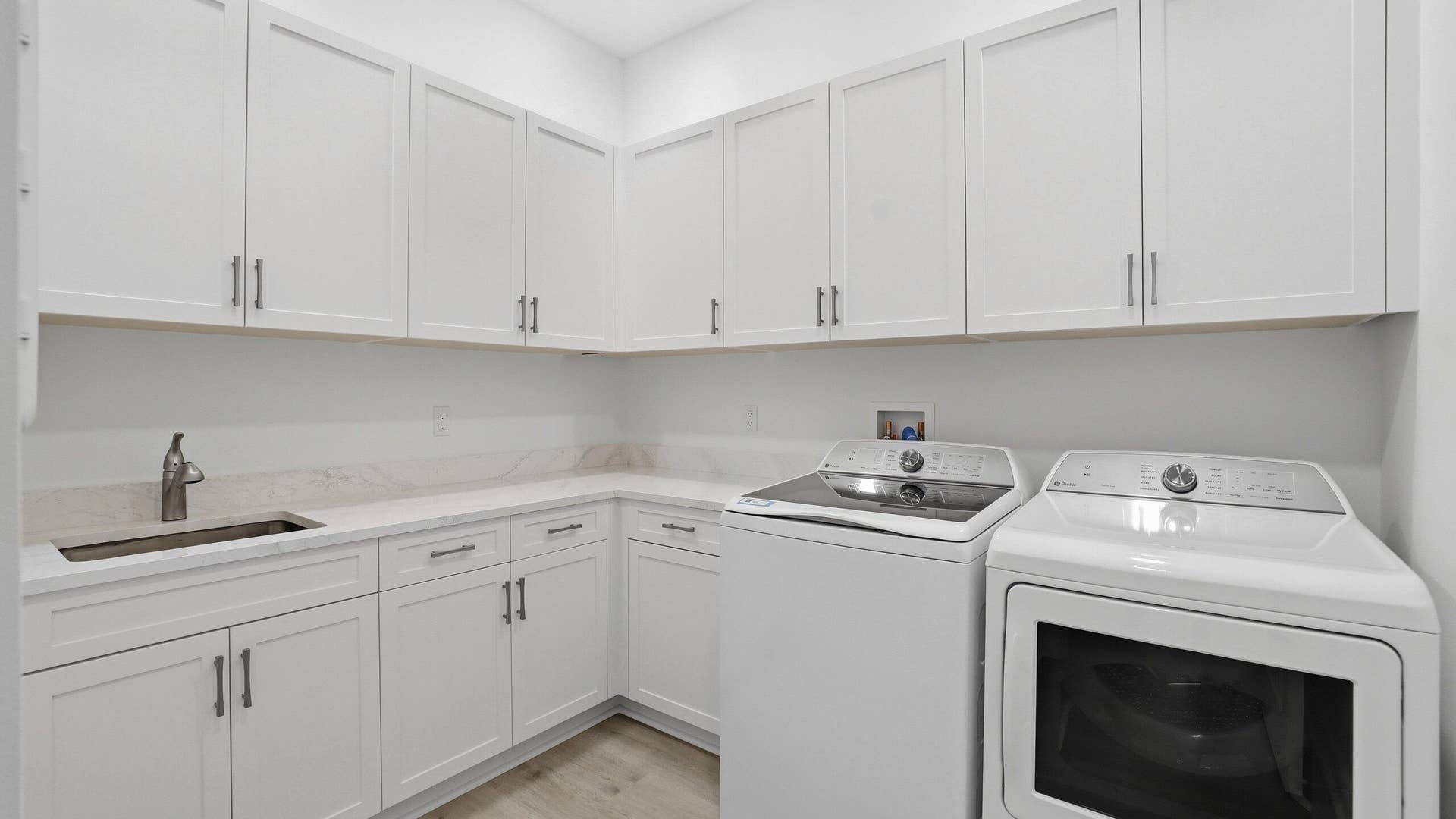 12678 SW Lunata Way, Port St Lucie, FL 34987 Laundry