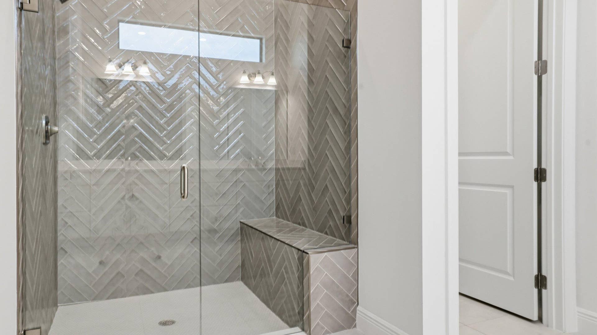 12678 SW Lunata Way, Port St Lucie, FL 34987 Owner's Bath