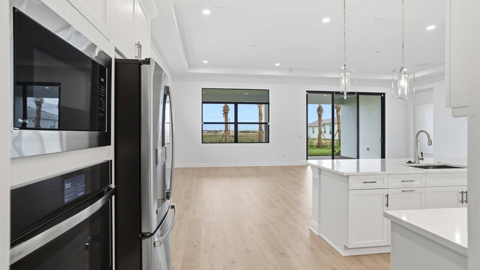 12678 SW Lunata Way, Port St Lucie, FL 34987 Kitchen