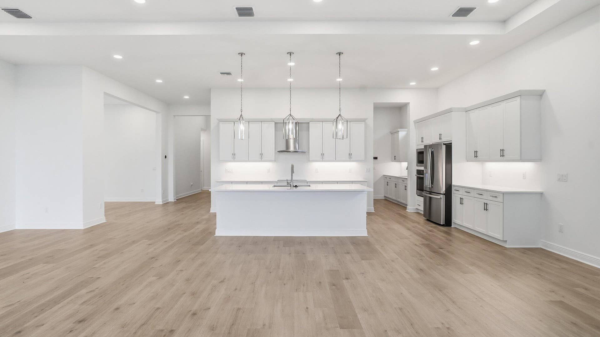 12678 SW Lunata Way, Port St Lucie, FL 34987 Kitchen