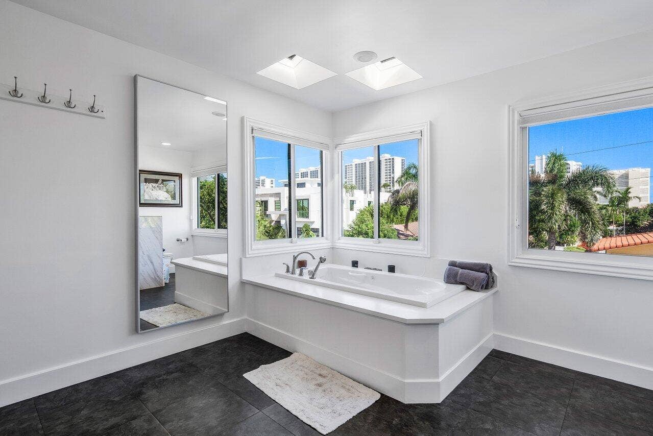 811 SE 31st Street, Boca Raton, FL 33432 029-811Southeast31stStreet-BocaRaton-FL-