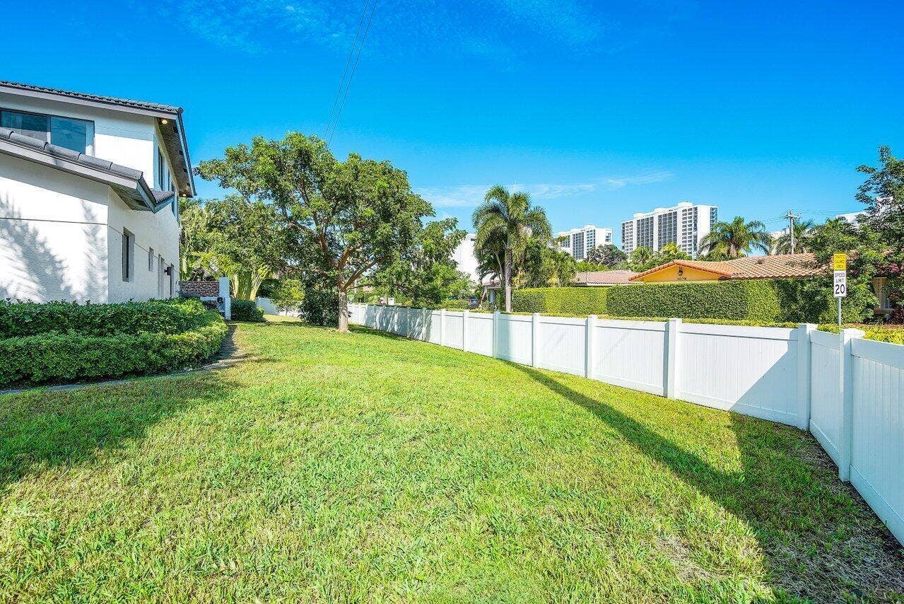 811 SE 31st Street, Boca Raton, FL 33432 041-811Southeast31stStreet-BocaRaton-FL-
