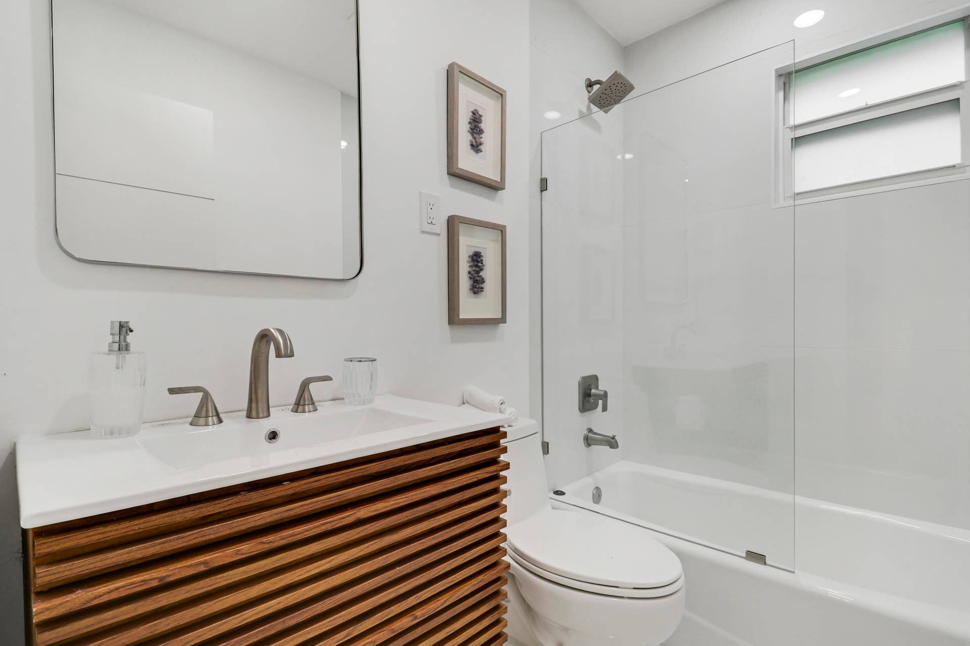 2516 Lorraine Court, North Palm Beach, FL 33403 House-3