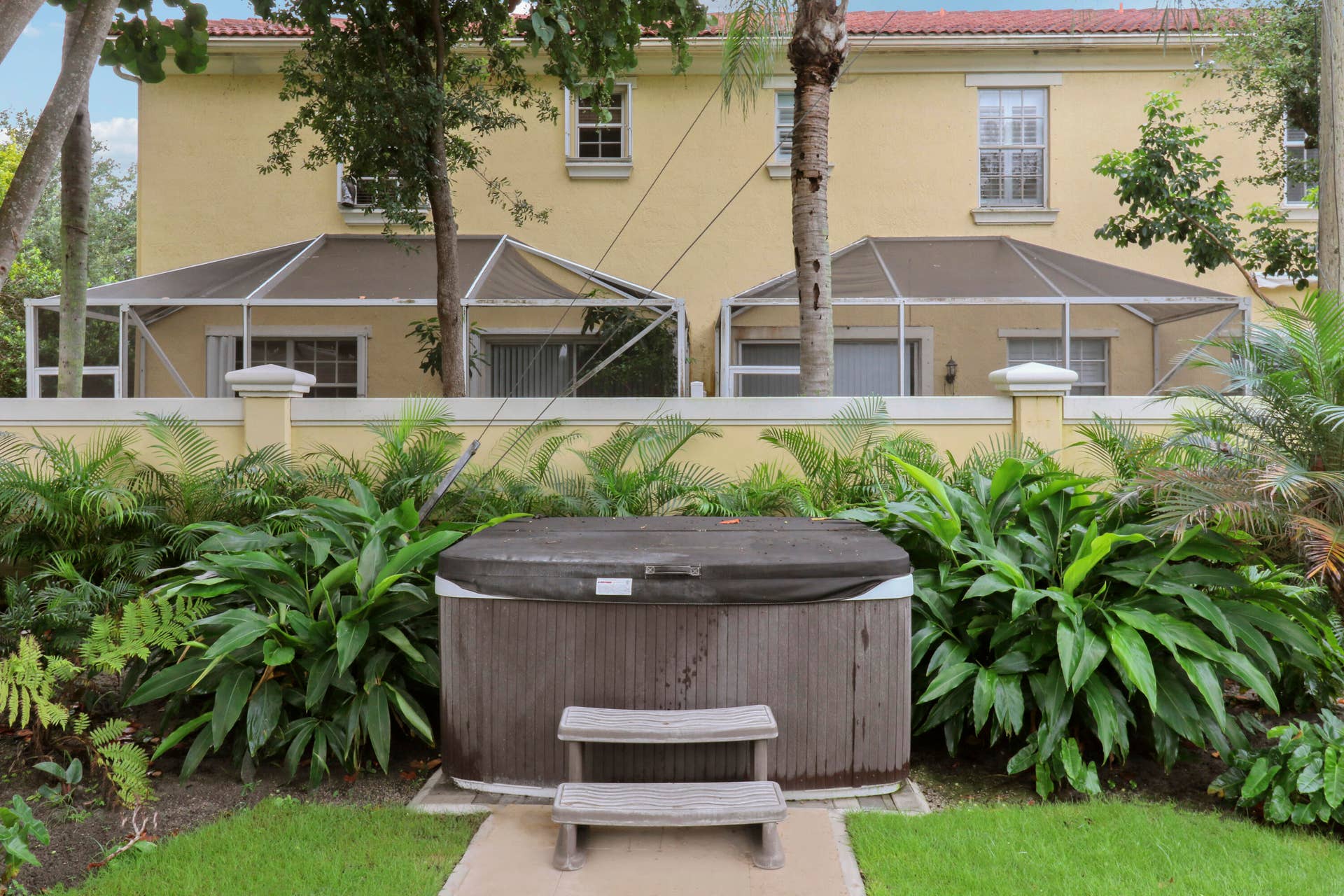 2516 Lorraine Court, North Palm Beach, FL 33403 House-25