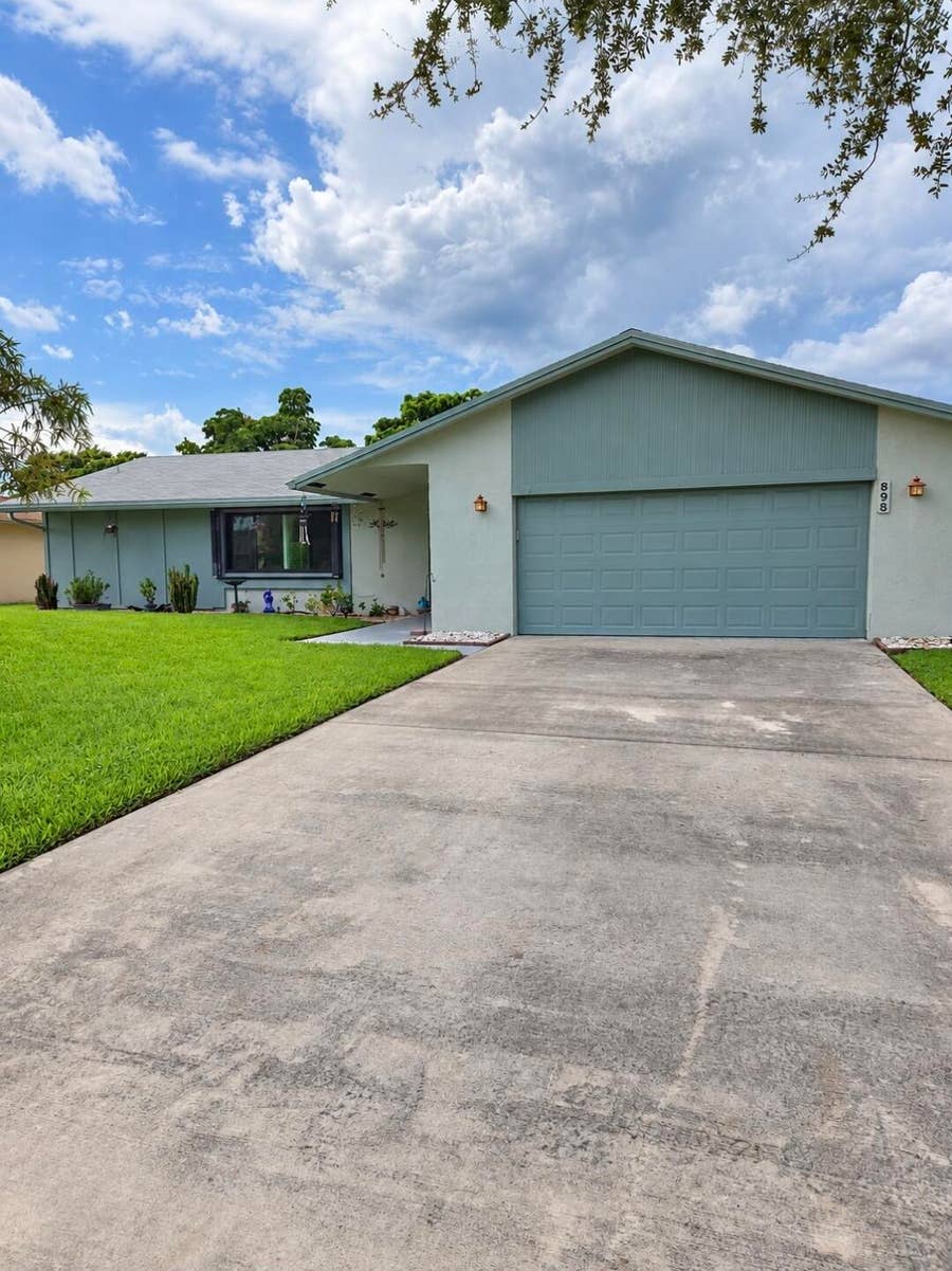 Property photo for 898 NW 23rd Lane, Delray Beach, FL