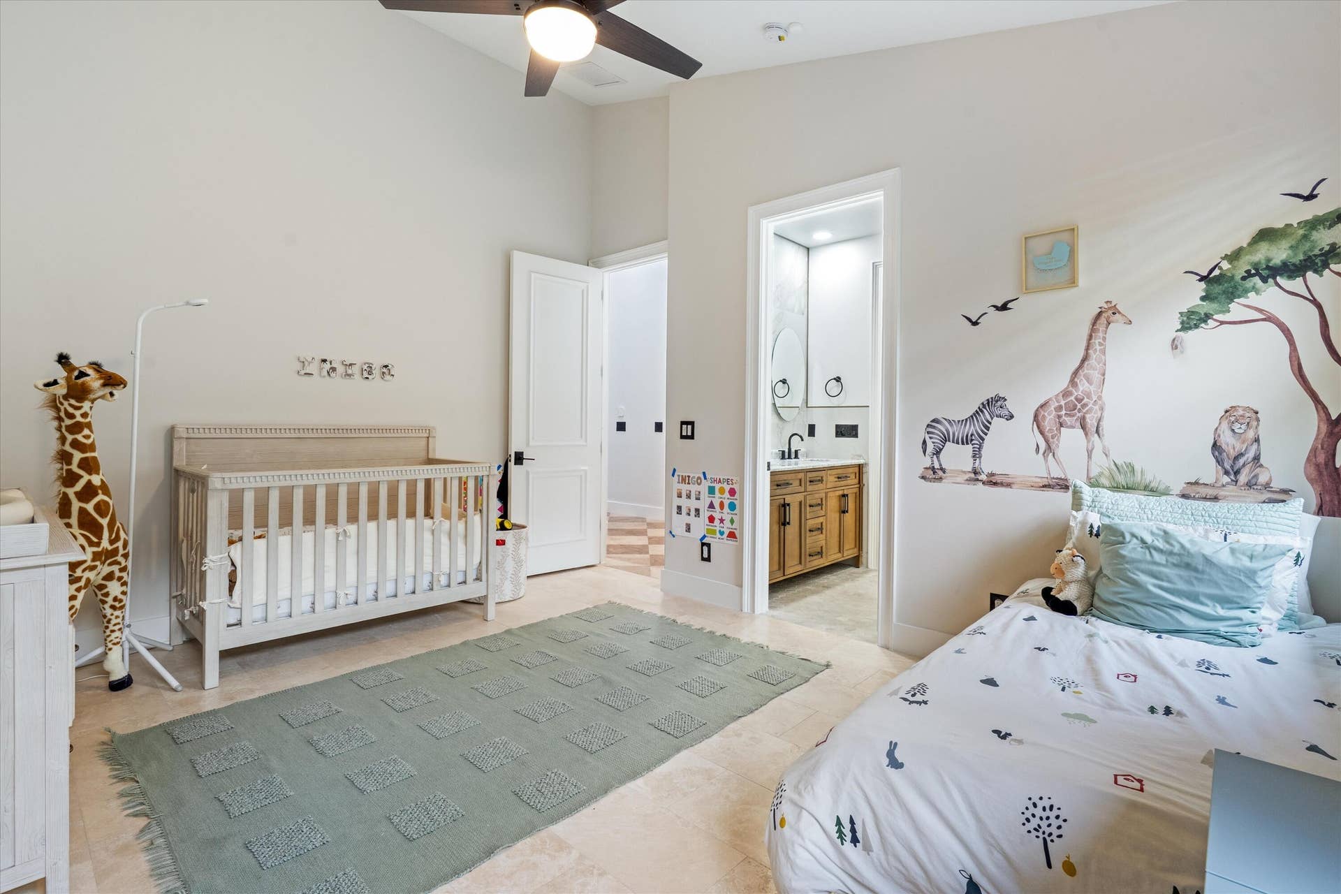 Guest bedroom 3