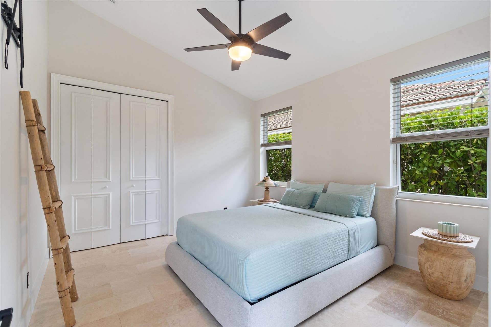 Guest bedroom 4