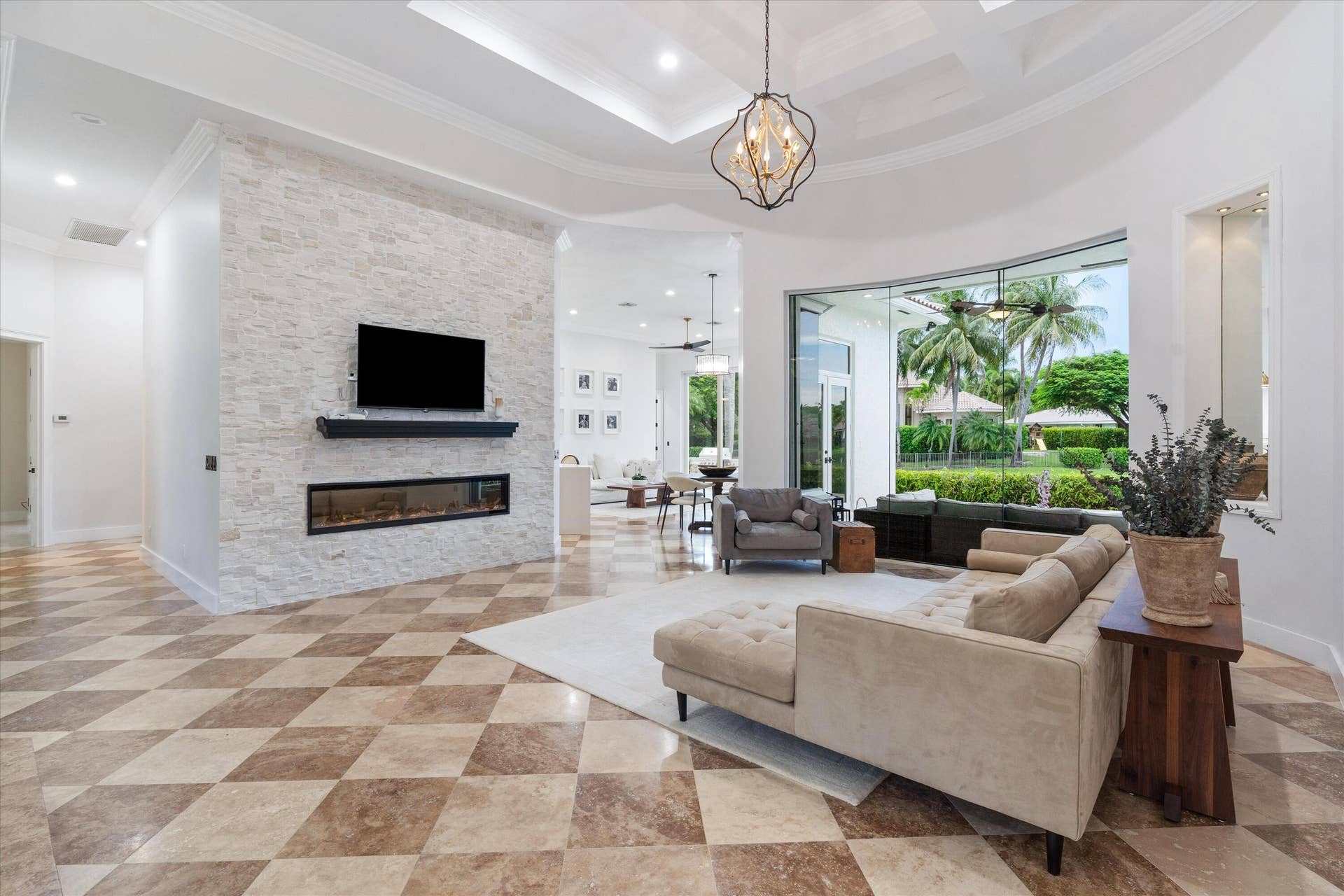 Living Room w Decorative Fireplace