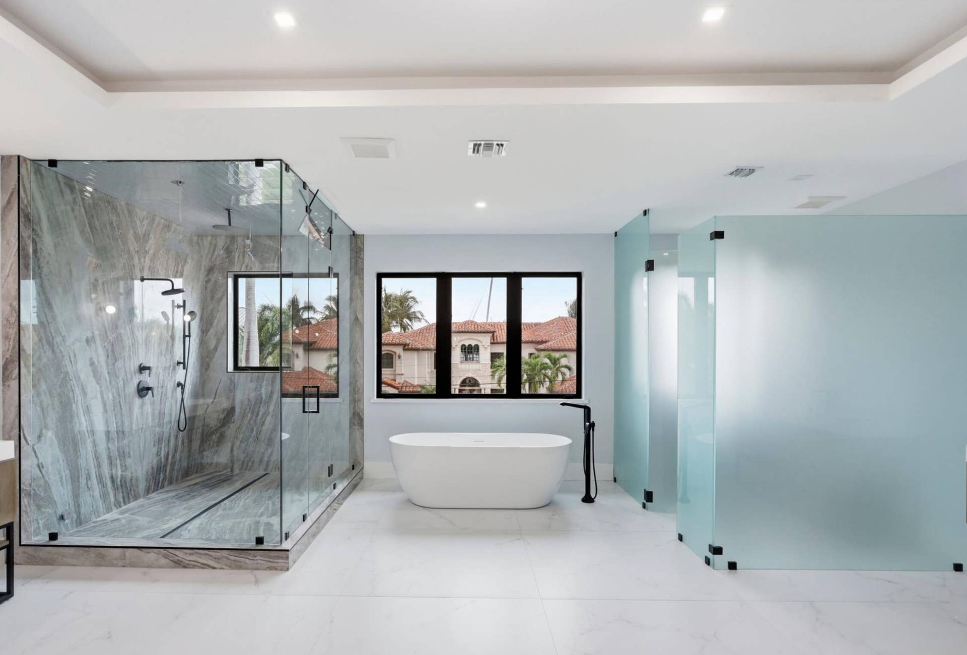 2848 NE 26TH Place, Fort Lauderdale, FL 33306 PRIMARY BATH