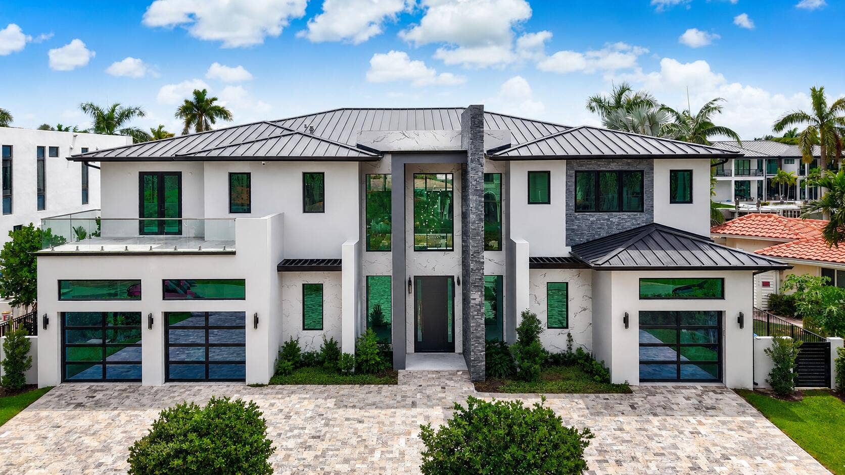 2848 NE 26TH Place, Fort Lauderdale, FL 33306 FRONT VIEW