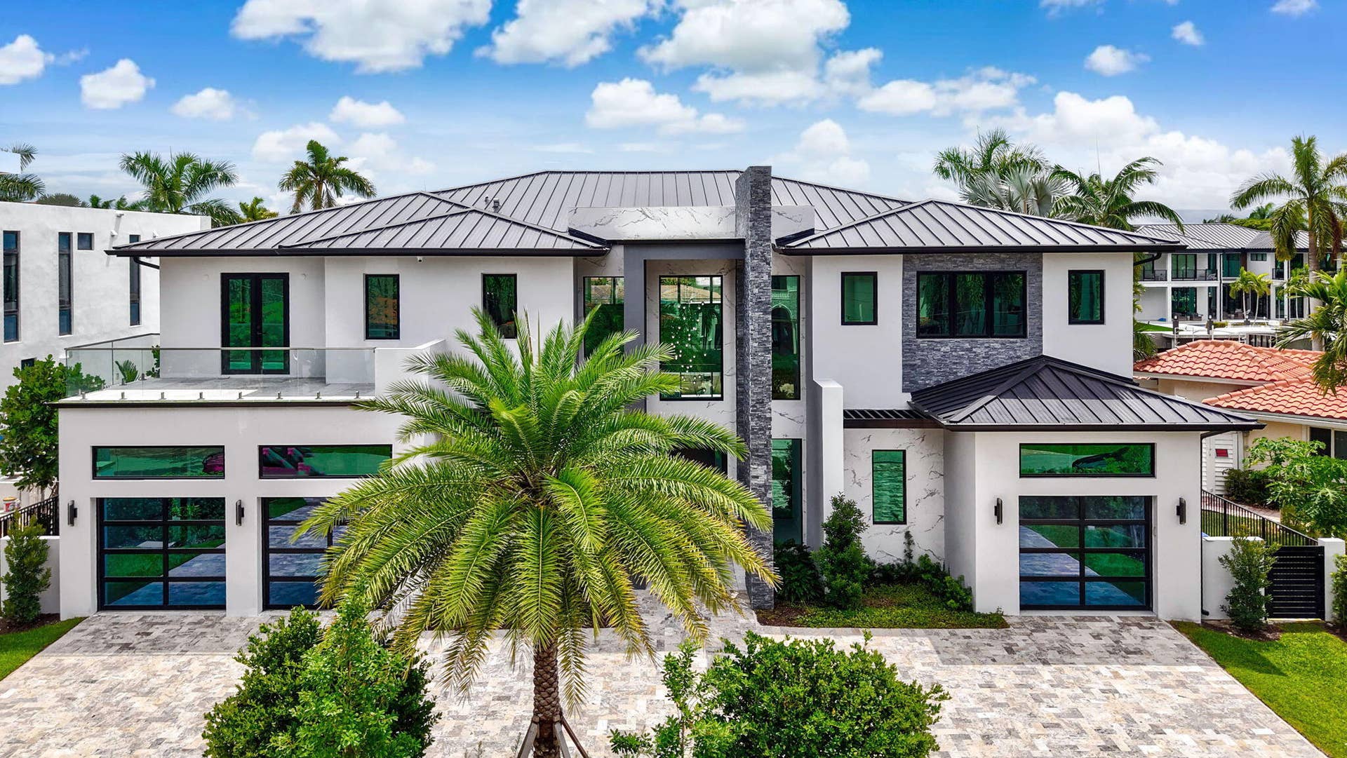 2848 NE 26TH Place, Fort Lauderdale, FL 33306 3-web-or-mls-DJI_20260901134146_0006_D_0