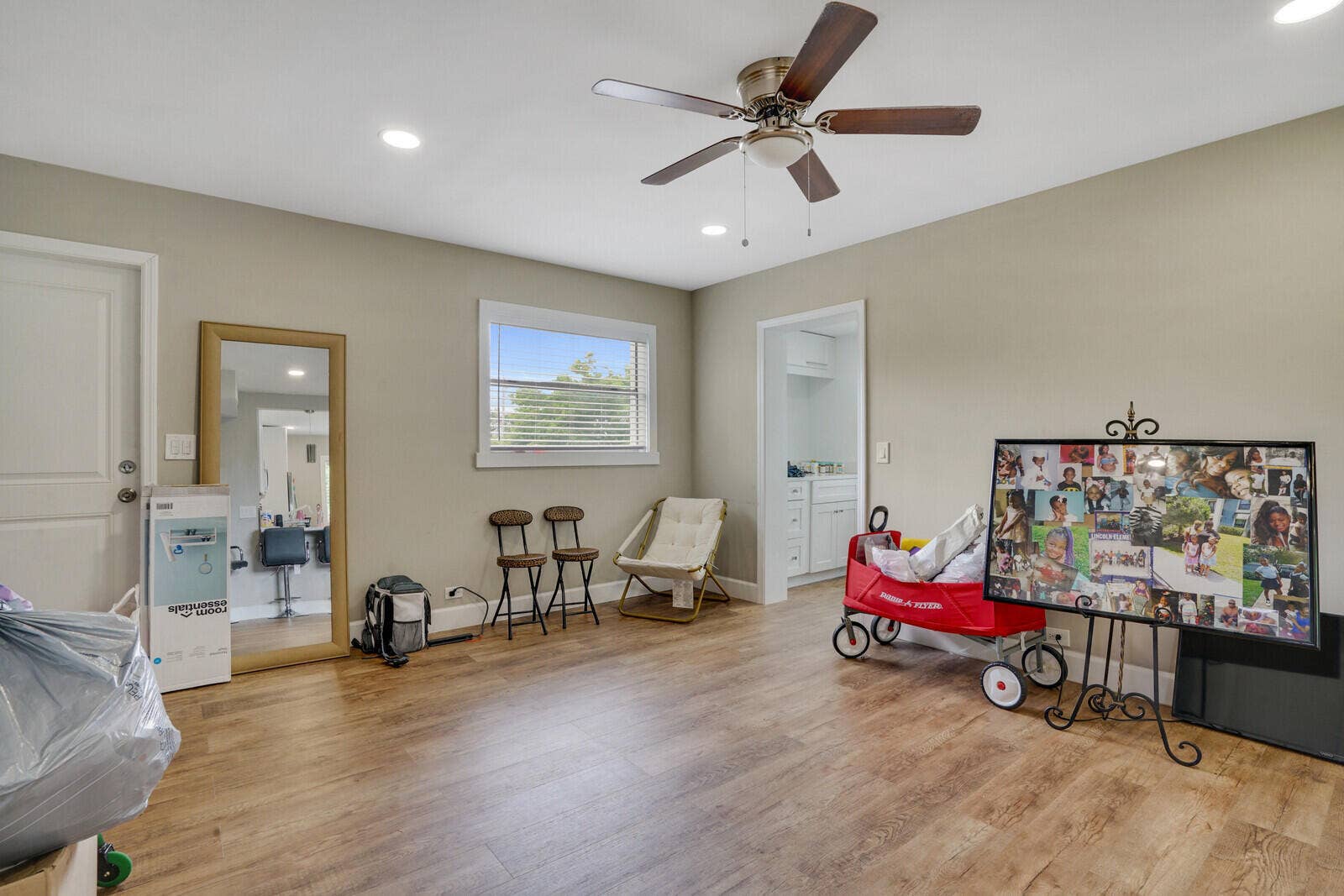 1225 W 10th Street, Riviera Beach, FL 33404 04_Image_4_mls
