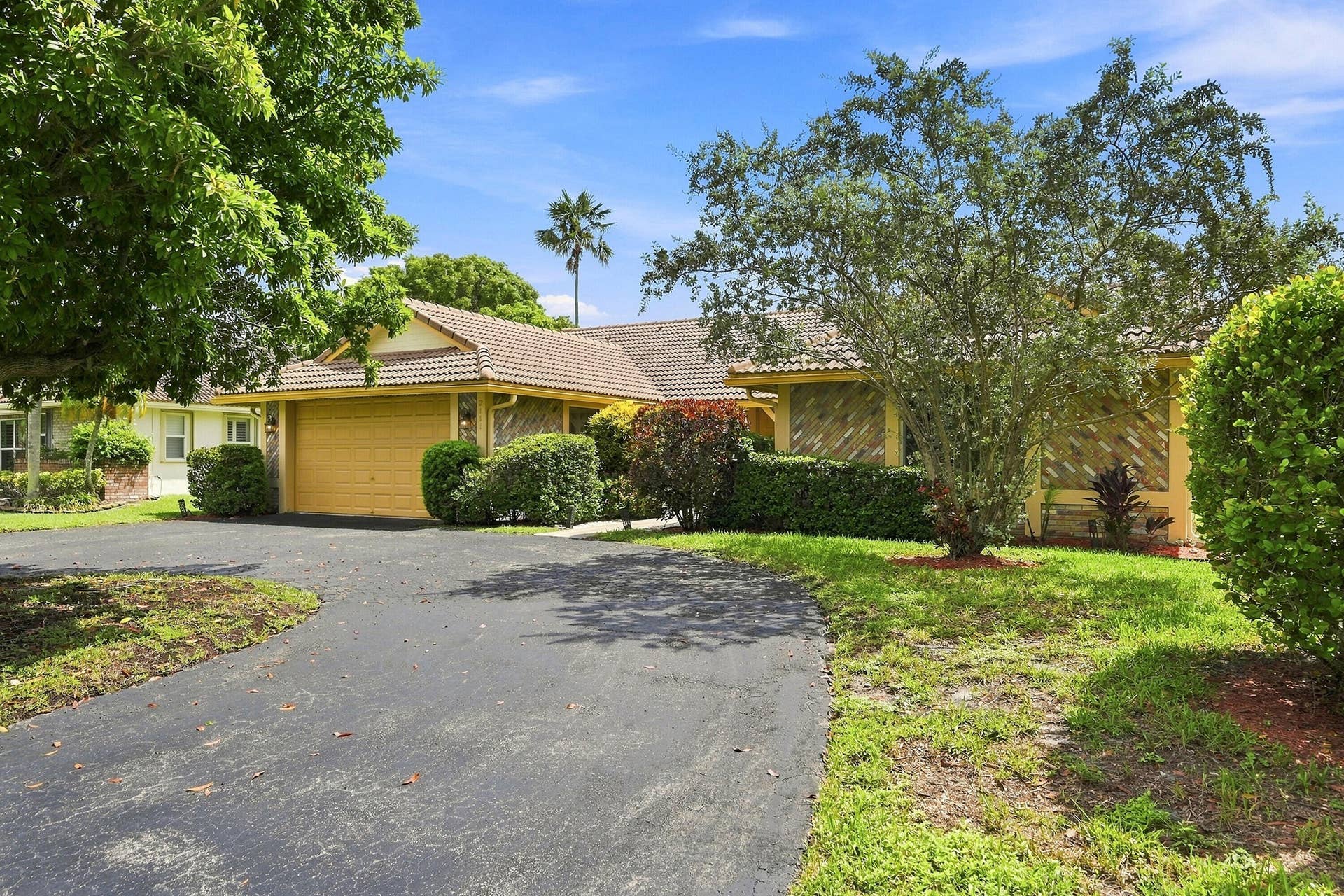 2111 NW 86TH Way, Coral Springs, FL 33071 02_dsc_7014