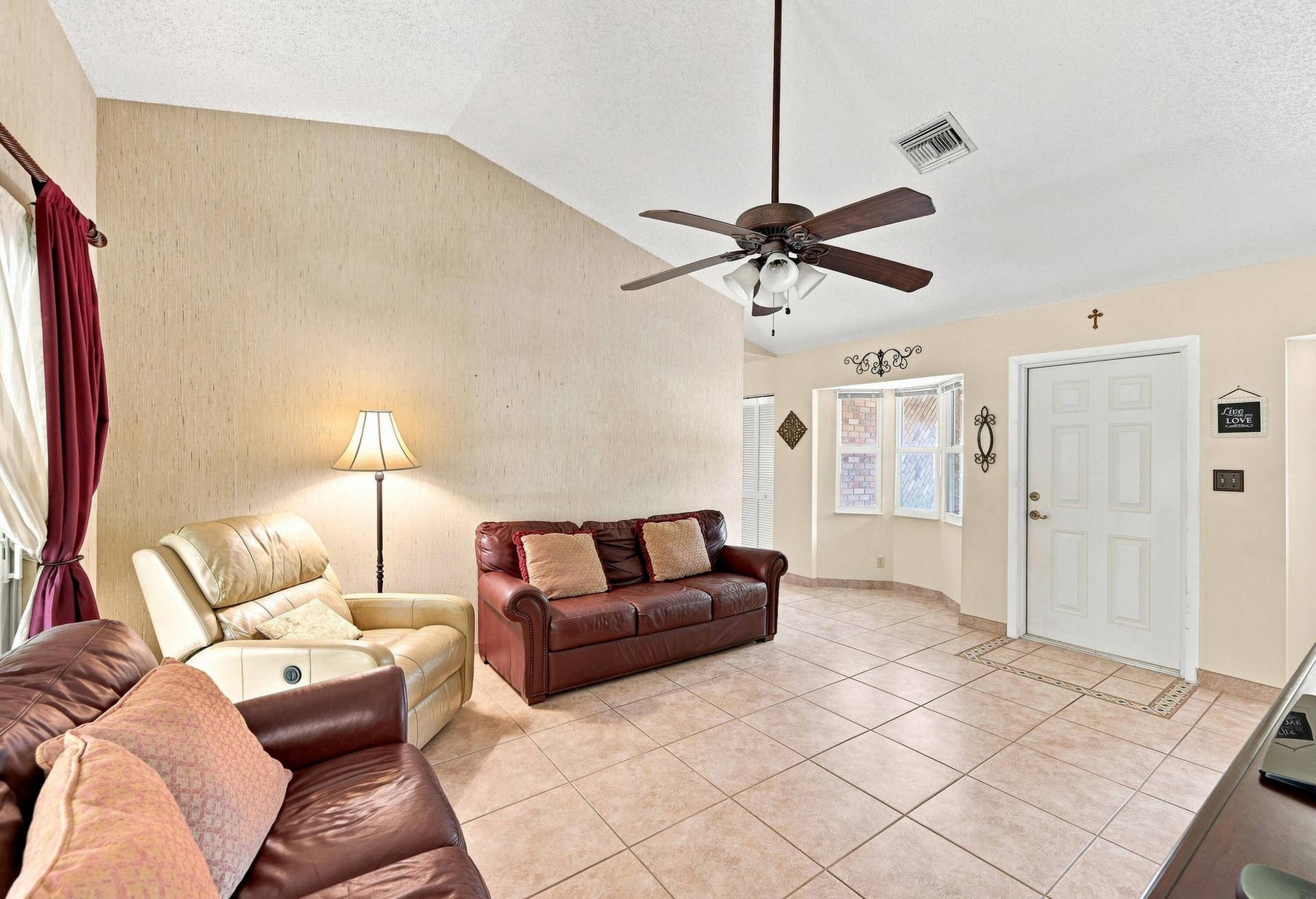 2111 NW 86TH Way, Coral Springs, FL 33071 07_dsc_7058